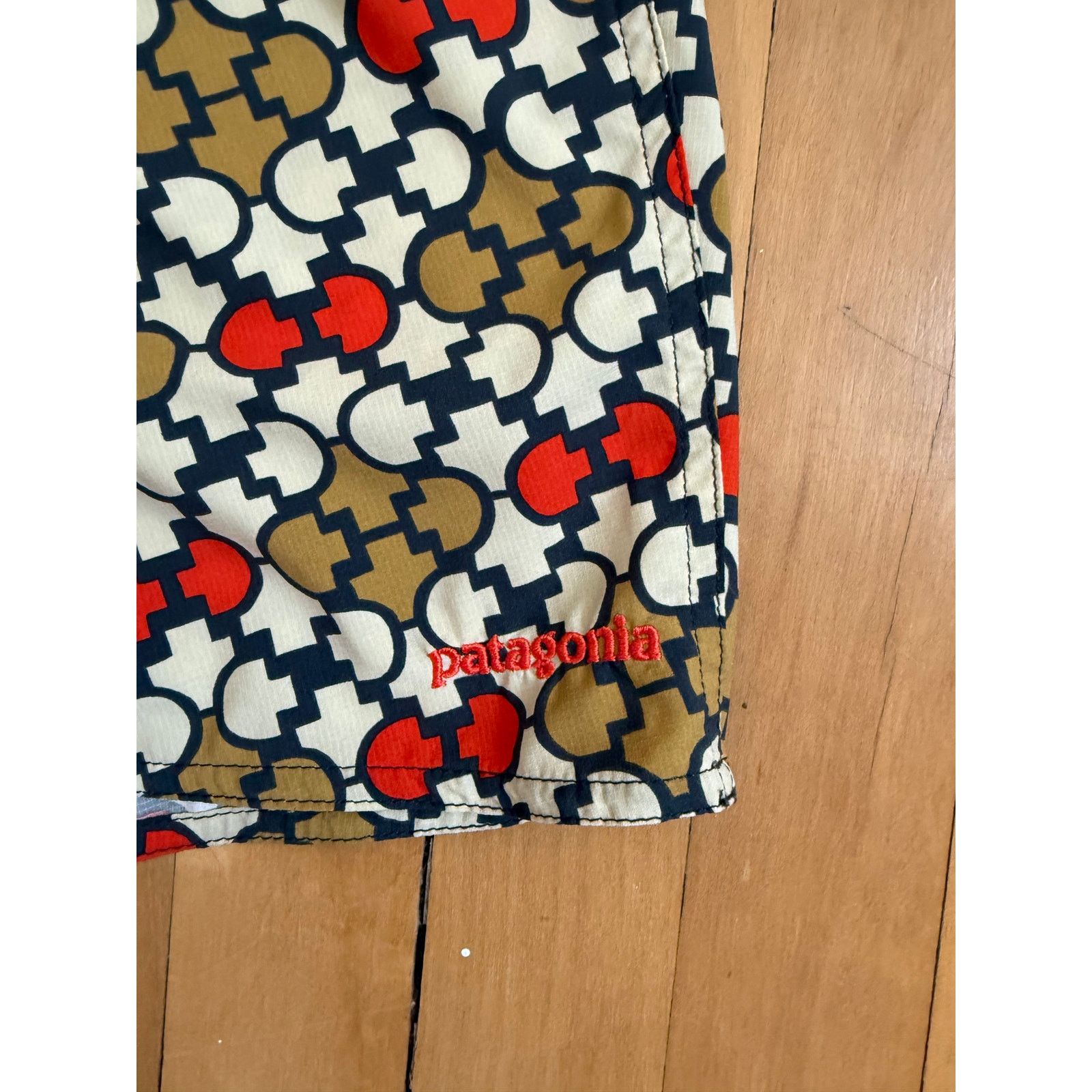 Patagonia Patagonia Men’s Wavefarer Board Shorts- 30 - Bronze Print Size US 30 / EU 46 - 3 Thumbnail