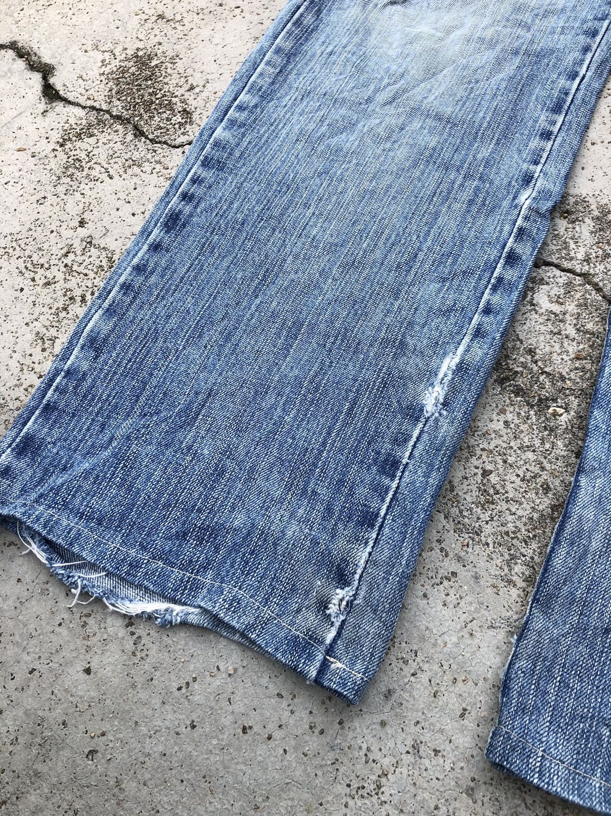 Global Work DISTRESSED BUSHPANT DENIM BY GLOBAL WORK Size US 31 - 7 Thumbnail