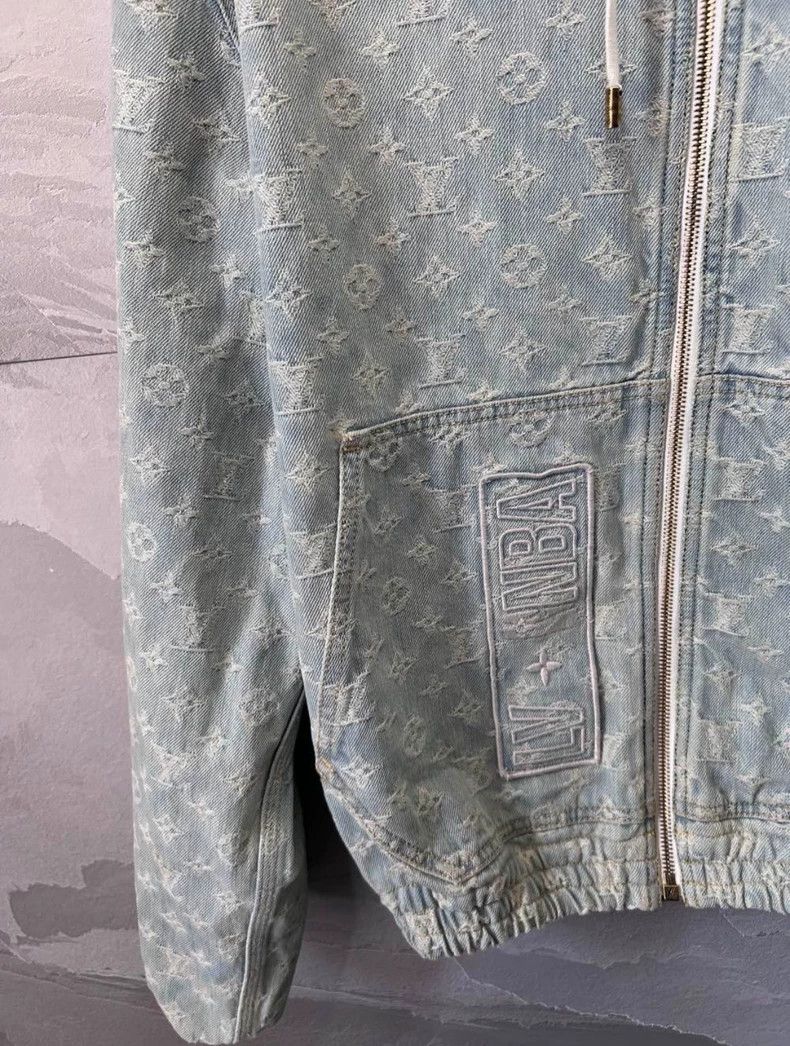 Louis Vuitton Louis Vuitton Nba co-branded blue presbyopic full print de Size US M / EU 48-50 / 2 - 8 Thumbnail