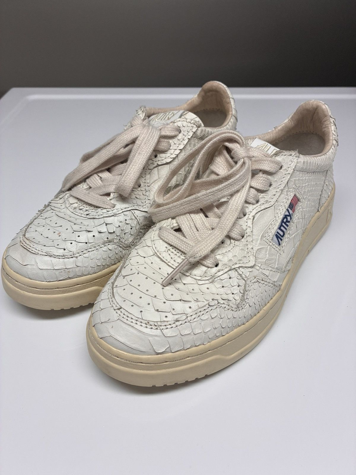 AUTRY Autry Medalist Sneakers Python Print Leather Size 38 US 8 Size US 8 / IT 38 - 1 Thumbnail