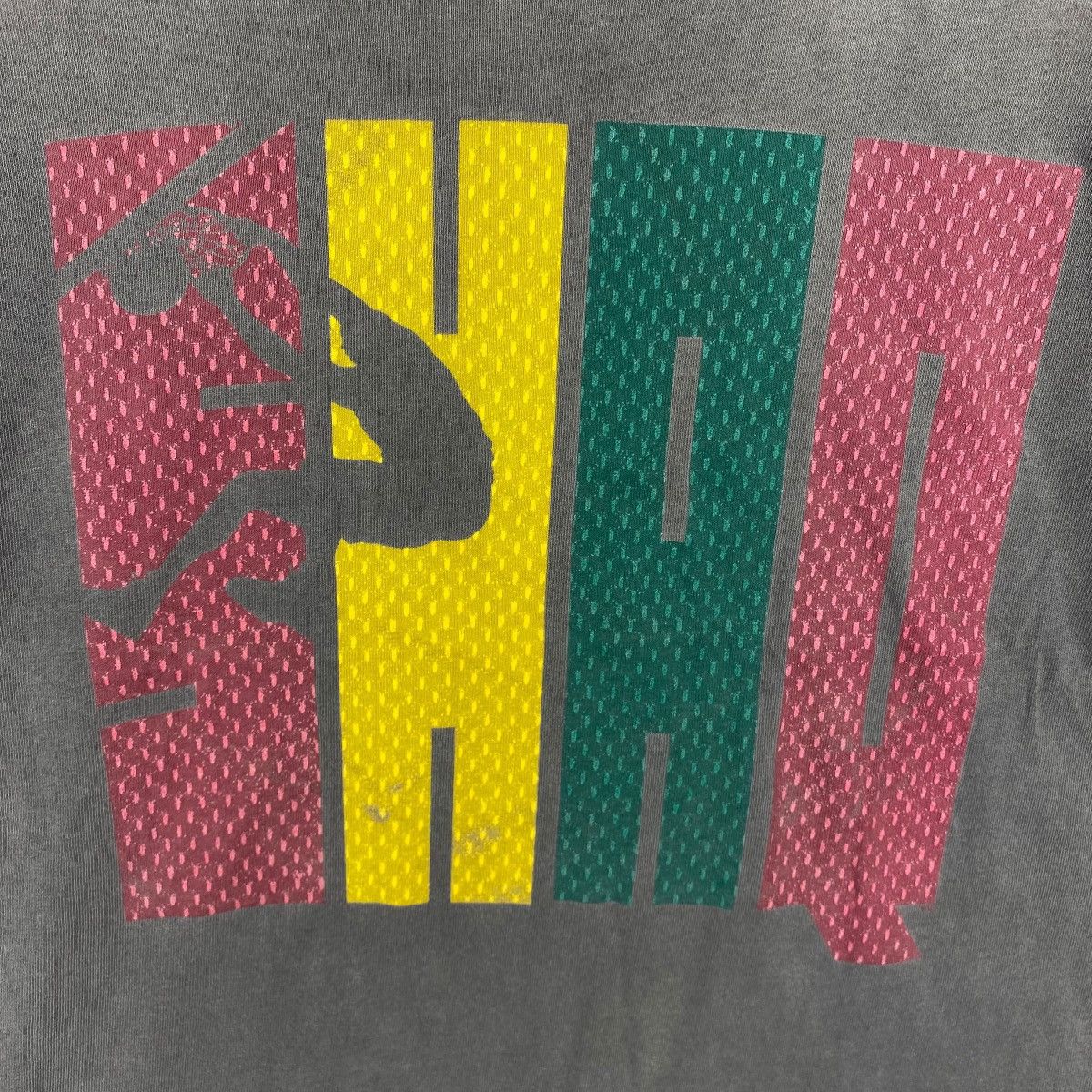 Reebok × Vintage Vintage 90's REEBOK Shaq O'Neal Graphic Faded Tee Shirt Size US M / EU 48-50 / 2 - 3 Thumbnail