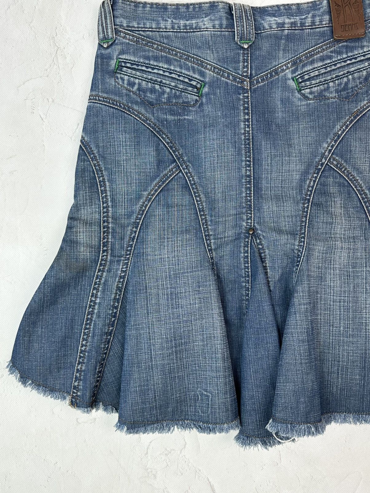 20471120 Vintage Blue Denim Mini Skirt Size 26" / US 2 / IT 38 - 9 Thumbnail
