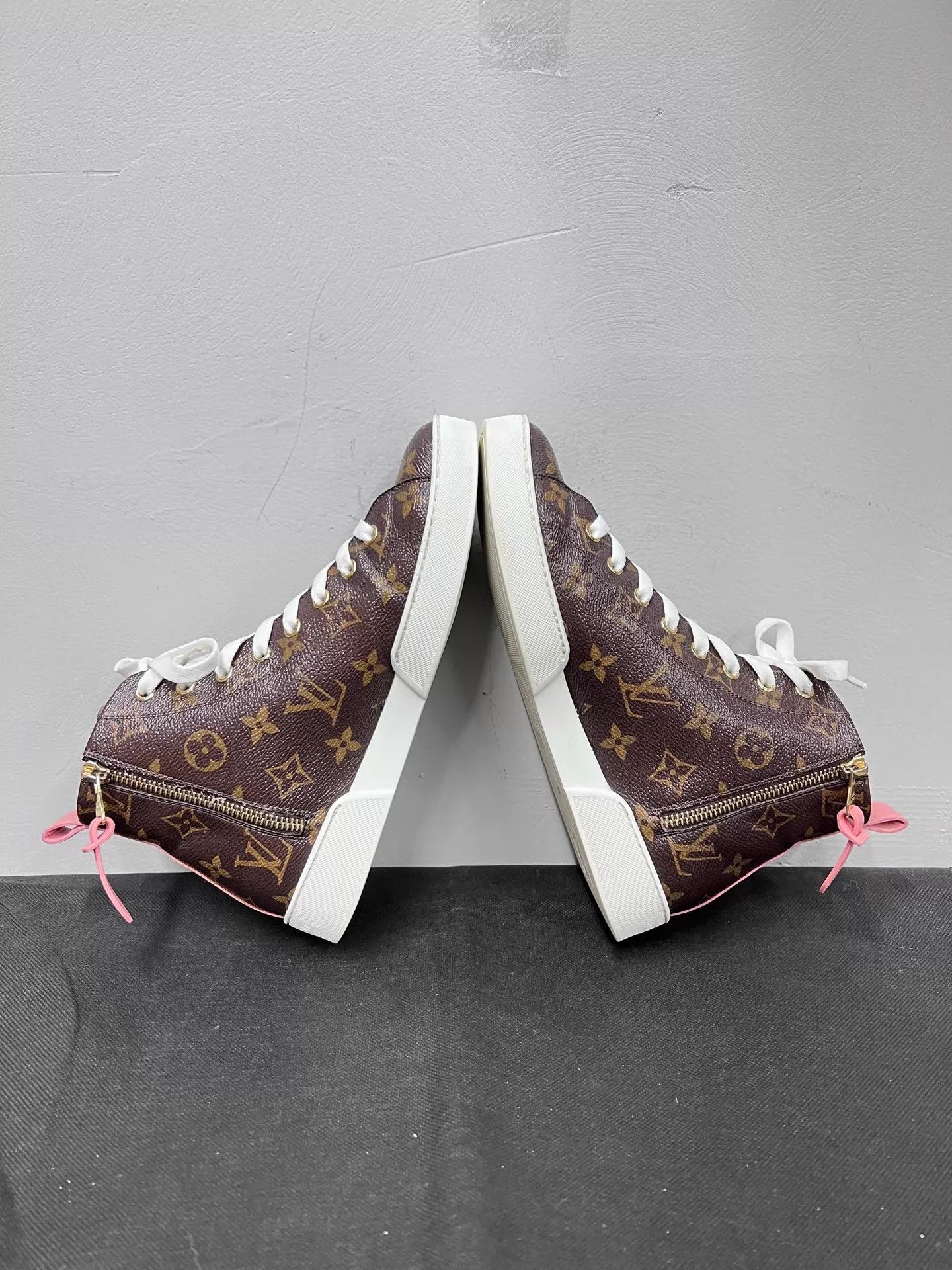 Louis Vuitton LV Monogram All-Over Print High-Top Sneakers 36.5 Mint Size US 6 / IT 36 - 5 Thumbnail