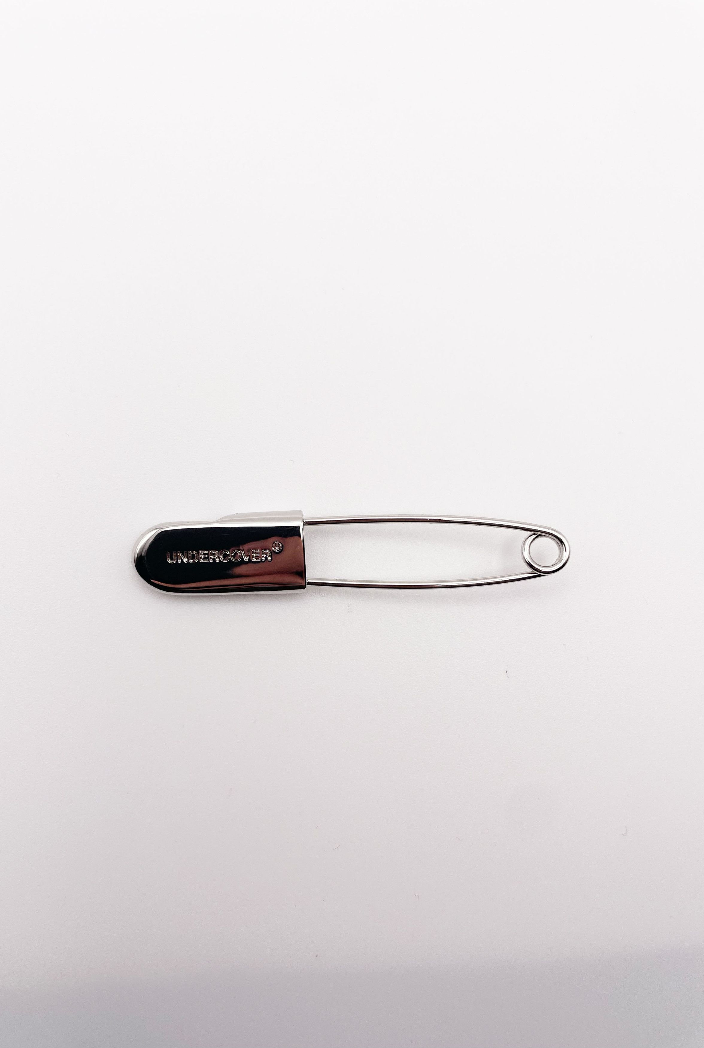 Undercover SS25 Safety Pin Size ONE SIZE - 1 Thumbnail