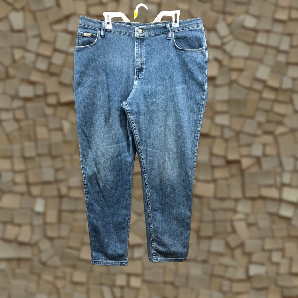 Vintage Riders Plus Size 20W Jeans Dark Wash Blue Denim High Rise 29 in Belt Loops 5-Pocket Womens Size 42" / US 20 - 1 Thumbnail