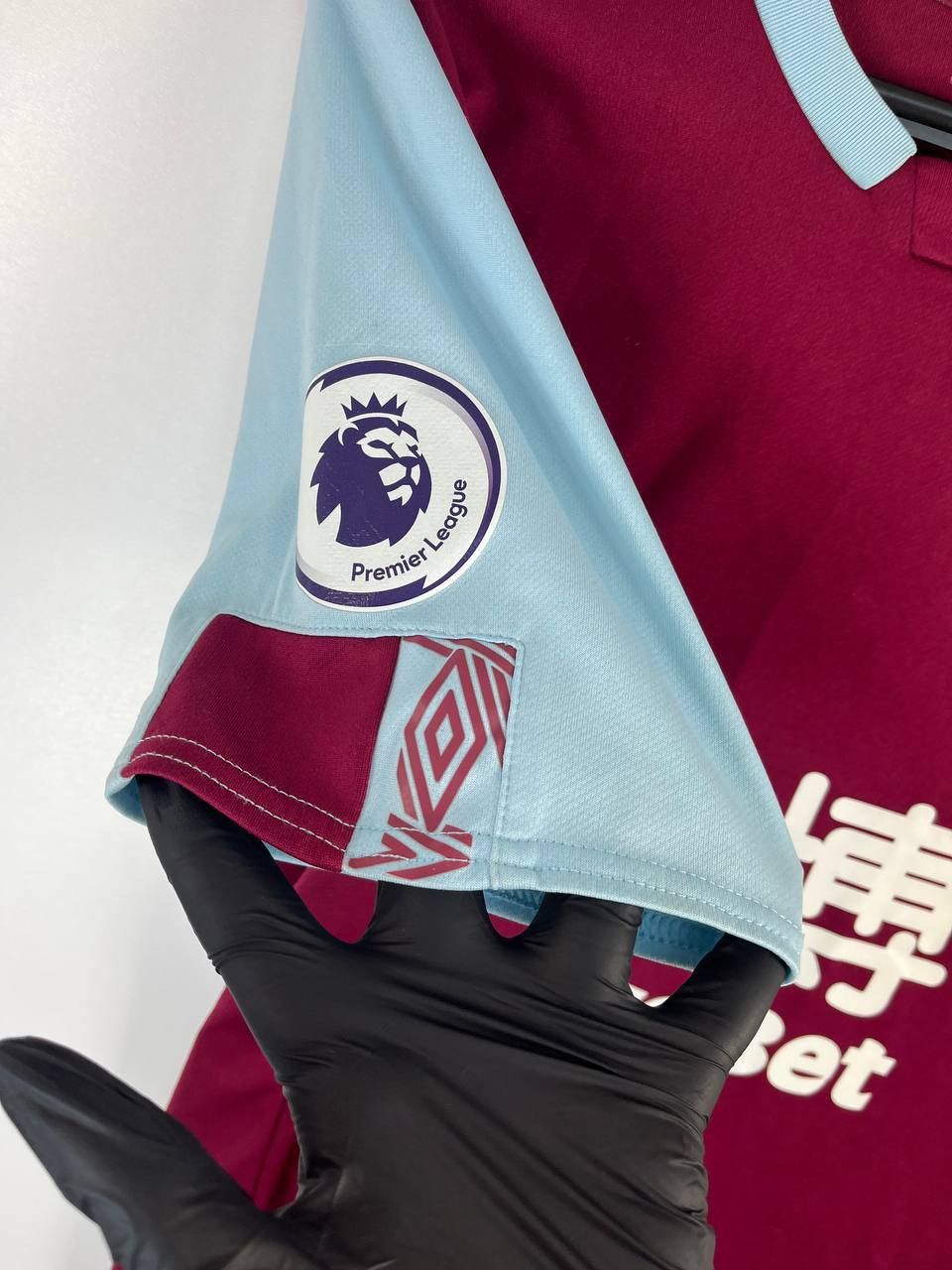 Umbro Burnley FC 2018 2019 Home Shirt Football Jersey Umbro Size M Size US XL / EU 56 / 4 - 6 Thumbnail