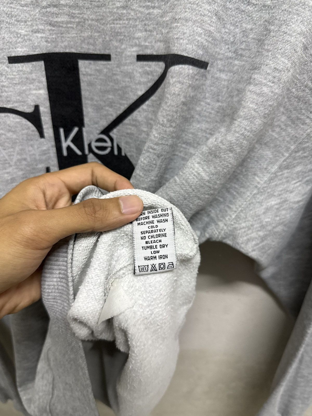 Calvin Klein Vintage Calvin Klein Big Spell Out Sweatshirt Size US M / EU 48-50 / 2 - 7 Thumbnail