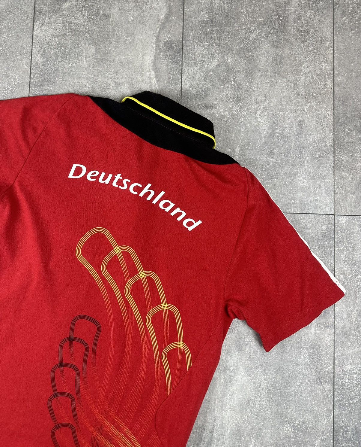 Adidas Adidas Deutscher Handbullbund Vintage Retro 2011/12 Jersey Size US M / EU 48-50 / 2 - 13 Thumbnail