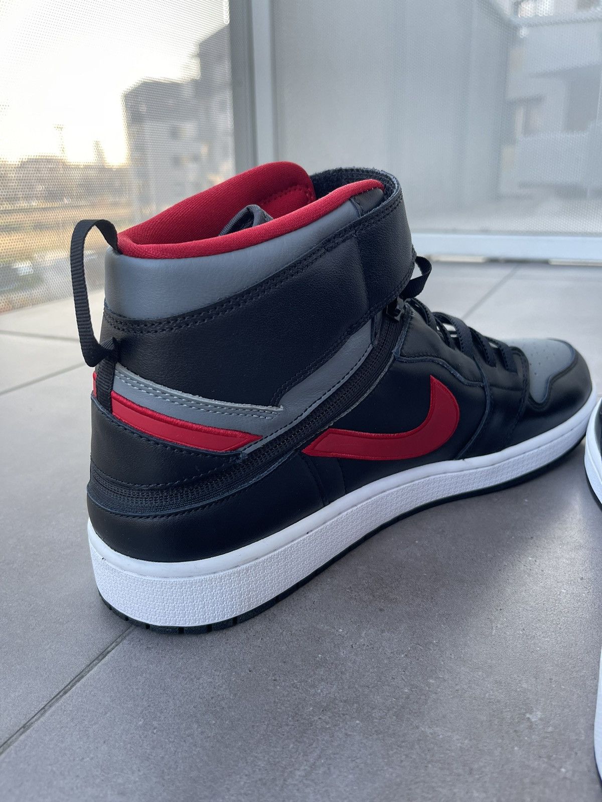 Nike US16 !DS! Jordan 1 High FlyEase Hi-Top Sneakers Size US 15 / EU 48 - 8 Thumbnail