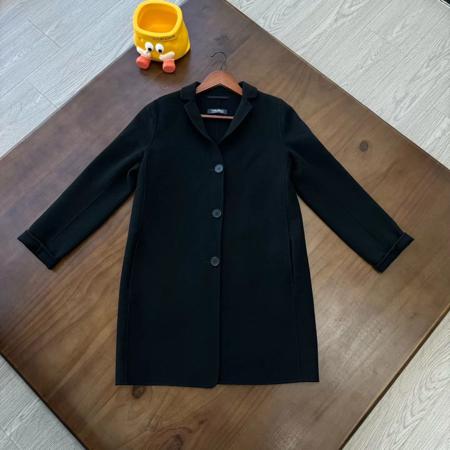 Max Mara MaxMara black cashmere coat 34 like new Size XS / US 0-2 / IT 36-38 - 1 Thumbnail