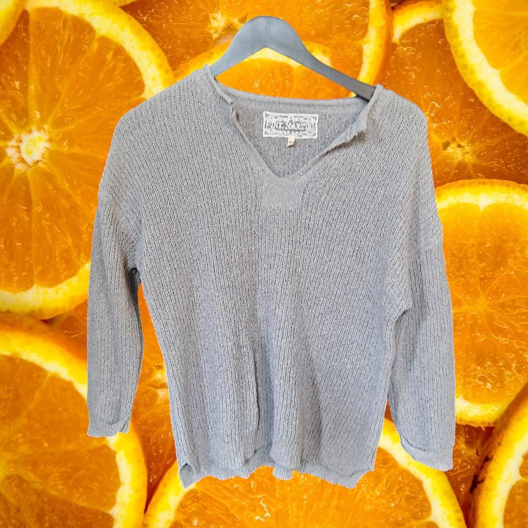 Other Pink Martini Gray Knit V Neck Sweater Size Medium Size M / US 6-8 / IT 42-44 - 2 Thumbnail