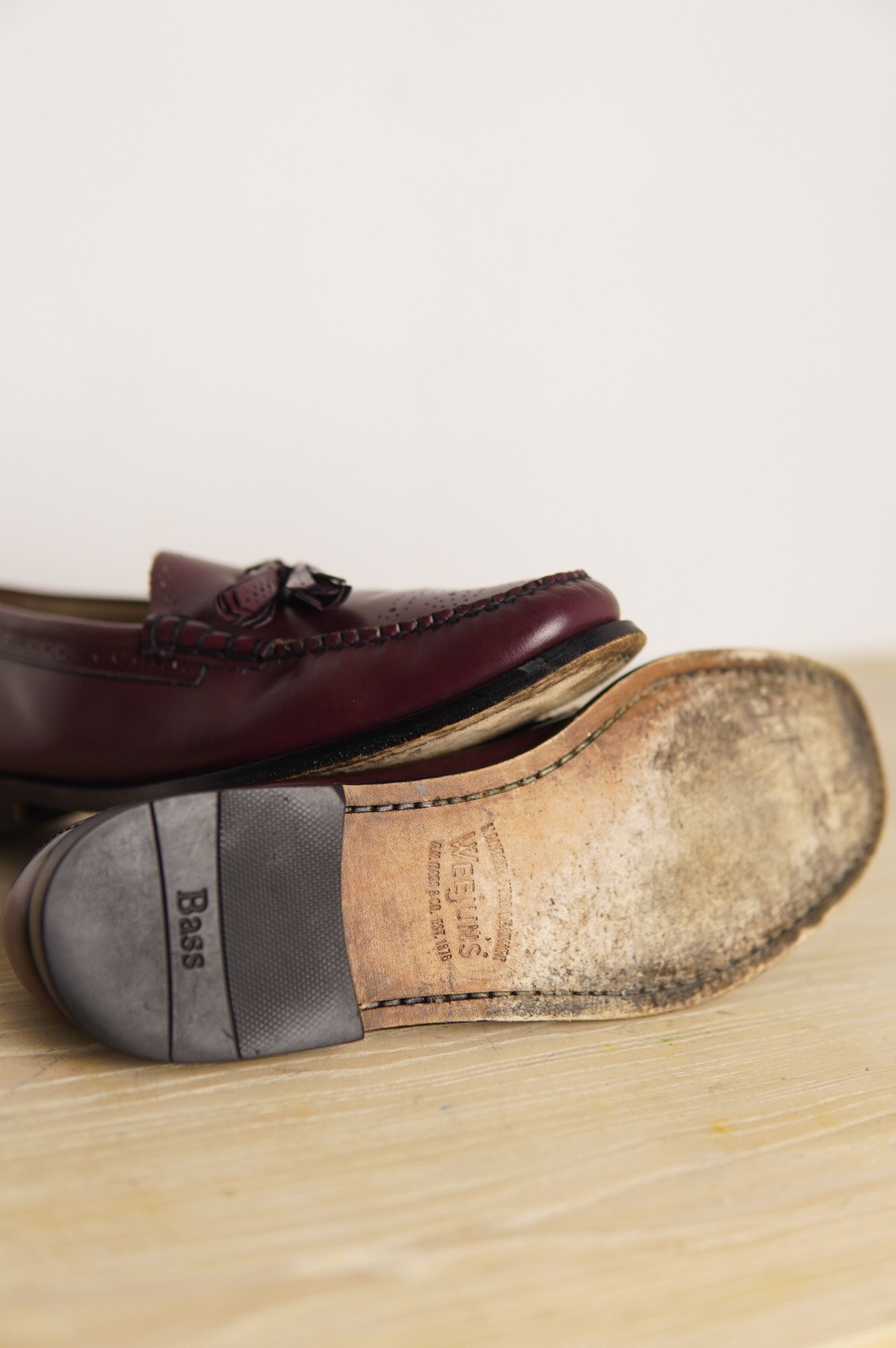 G.H. Bass & Co. Bass Weejuns Larkin Brogue Leather Wine Size US 10.5 / EU 43-44 - 12 Thumbnail