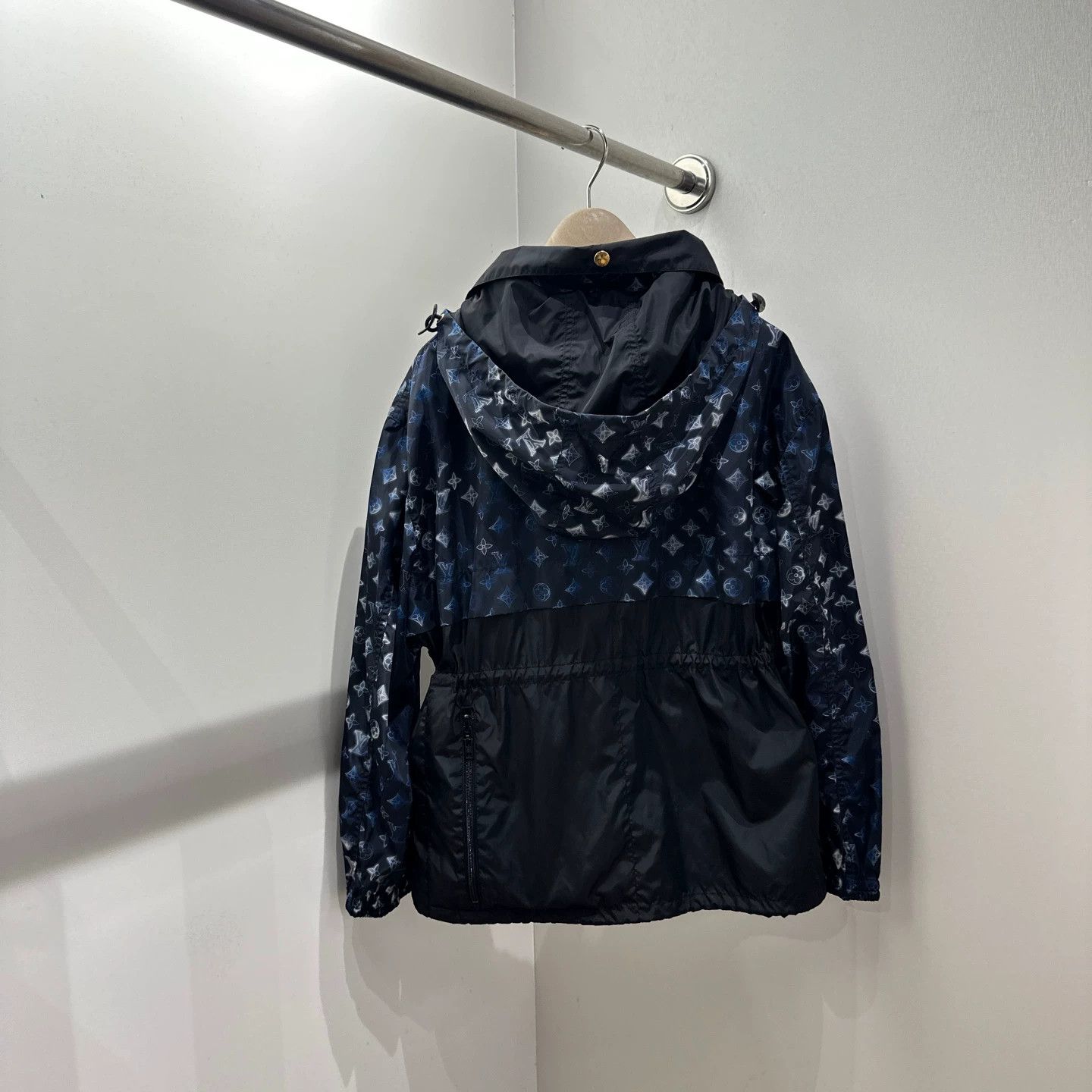 Louis Vuitton LV All Over Monogram Zip Jacket Size 40 Size S / US 4 / IT 40 - 2 Thumbnail