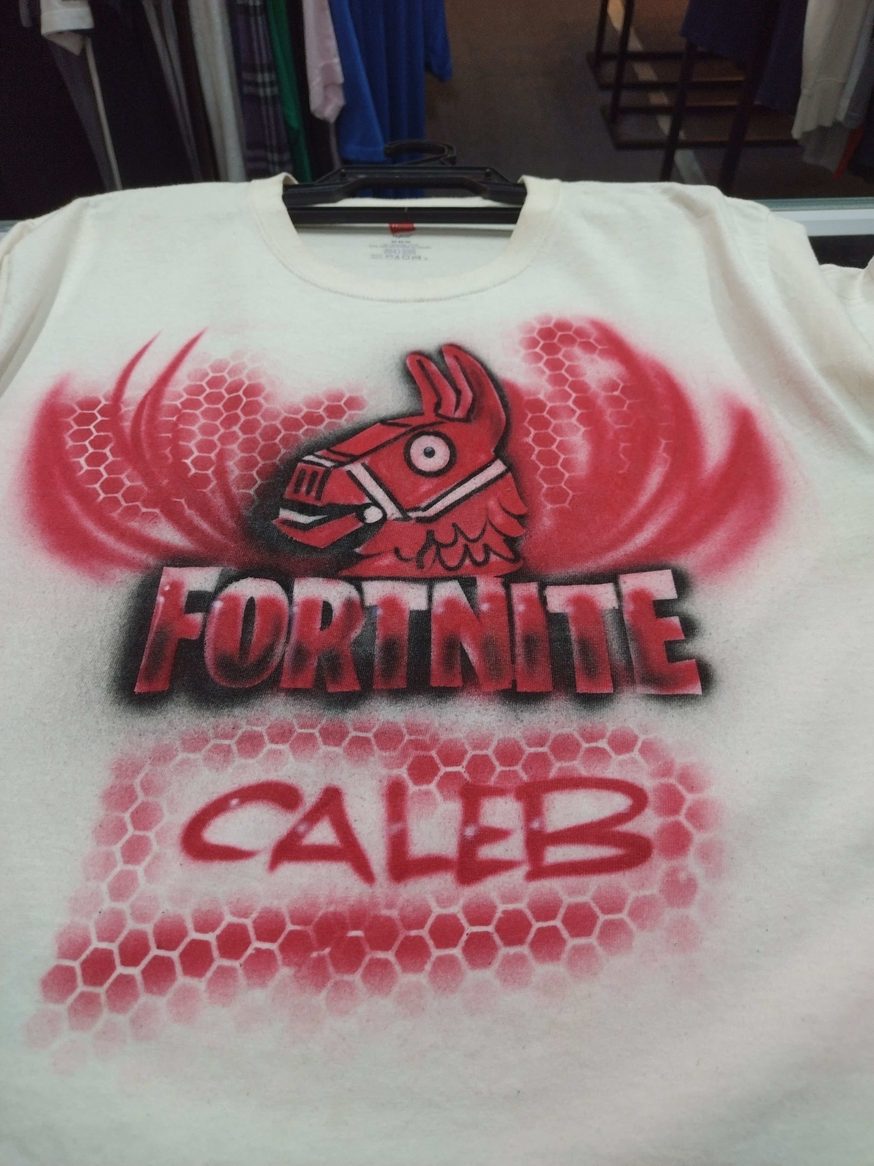 Hanes × The Game Airbrush red honeycomb hexagon design Fortnite Caleb Hanes T Size US M / EU 48-50 / 2 - 8 Thumbnail