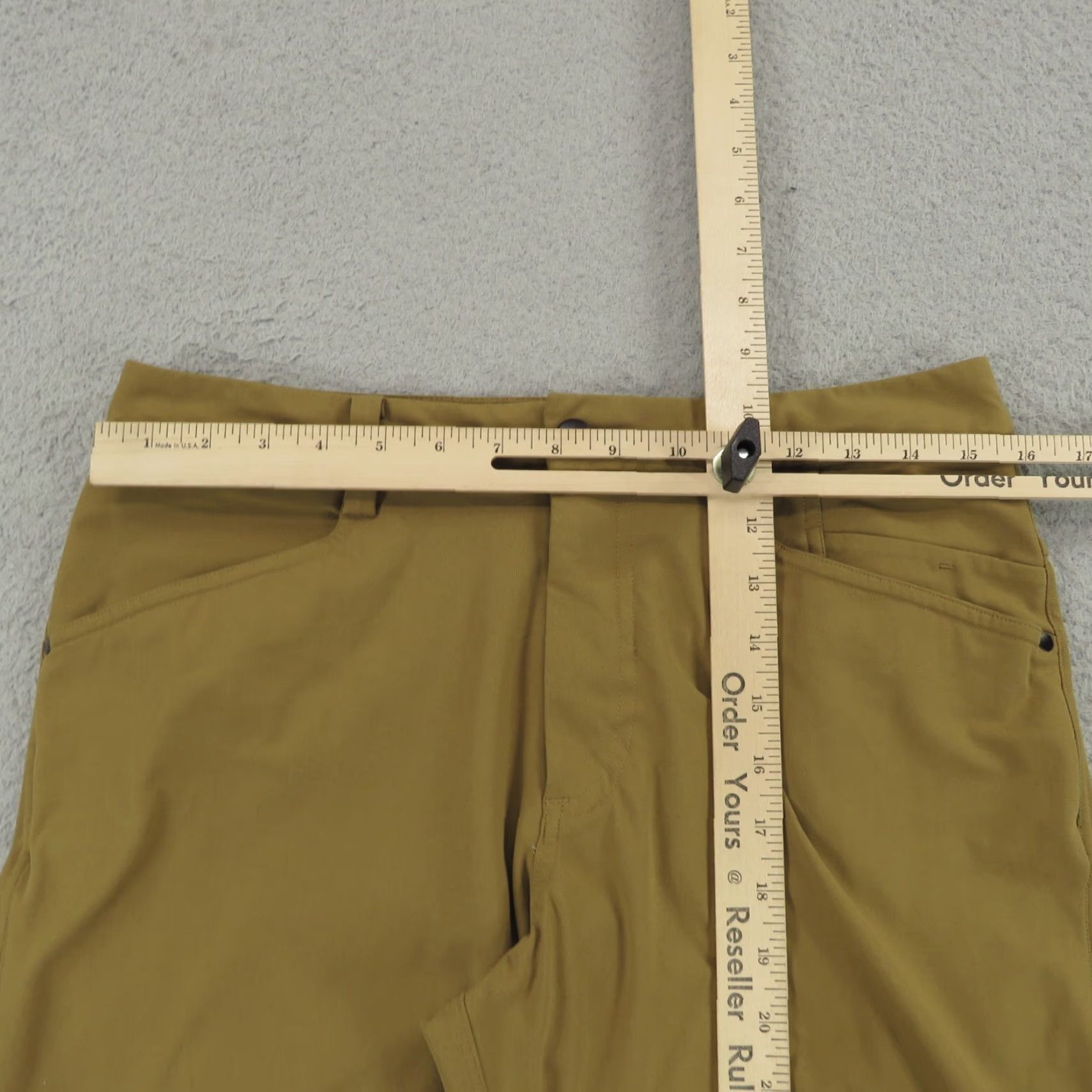 Lululemon Lululemon Shorts Mens 30 ABC 9" Artifact Khaki Warpstreme Chinos Office Tech Size US 30 / EU 46 - 7 Thumbnail