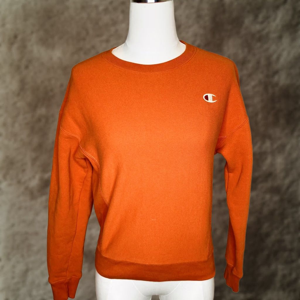 Champion VINTAGE Champion Reverse Weave Orange Sweatshirt Crew Neck Womens XS EUC Shirt Sweatshirt Women EUC Gators Logo Long Sleeve 84% cotton 16% polyester Size XS / US 0-2 / IT 36-38 - 1 Thumbnail