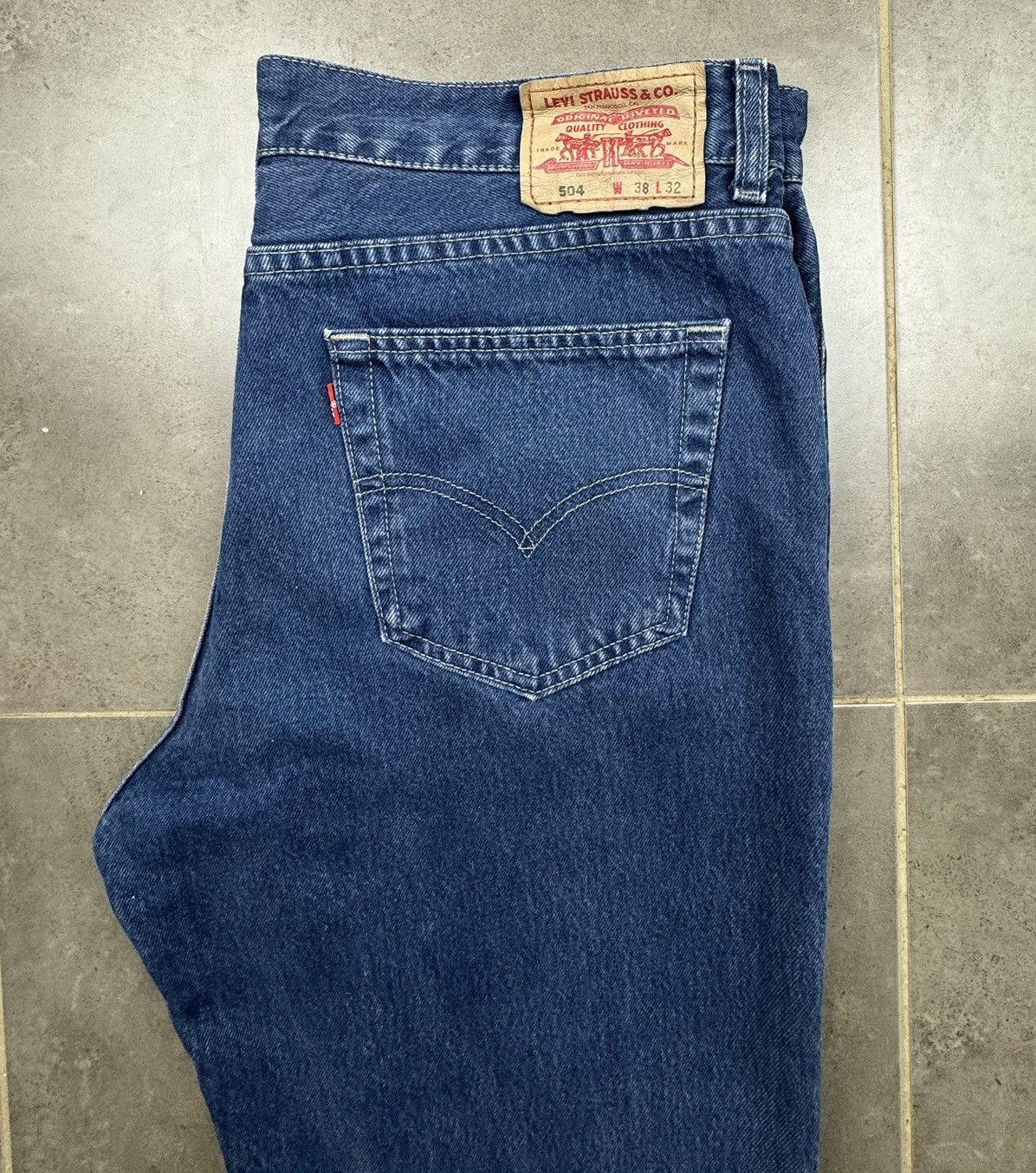 Levi's Levi’s. Regular Straight. 504 Size US 38 / EU 54 - 6 Thumbnail
