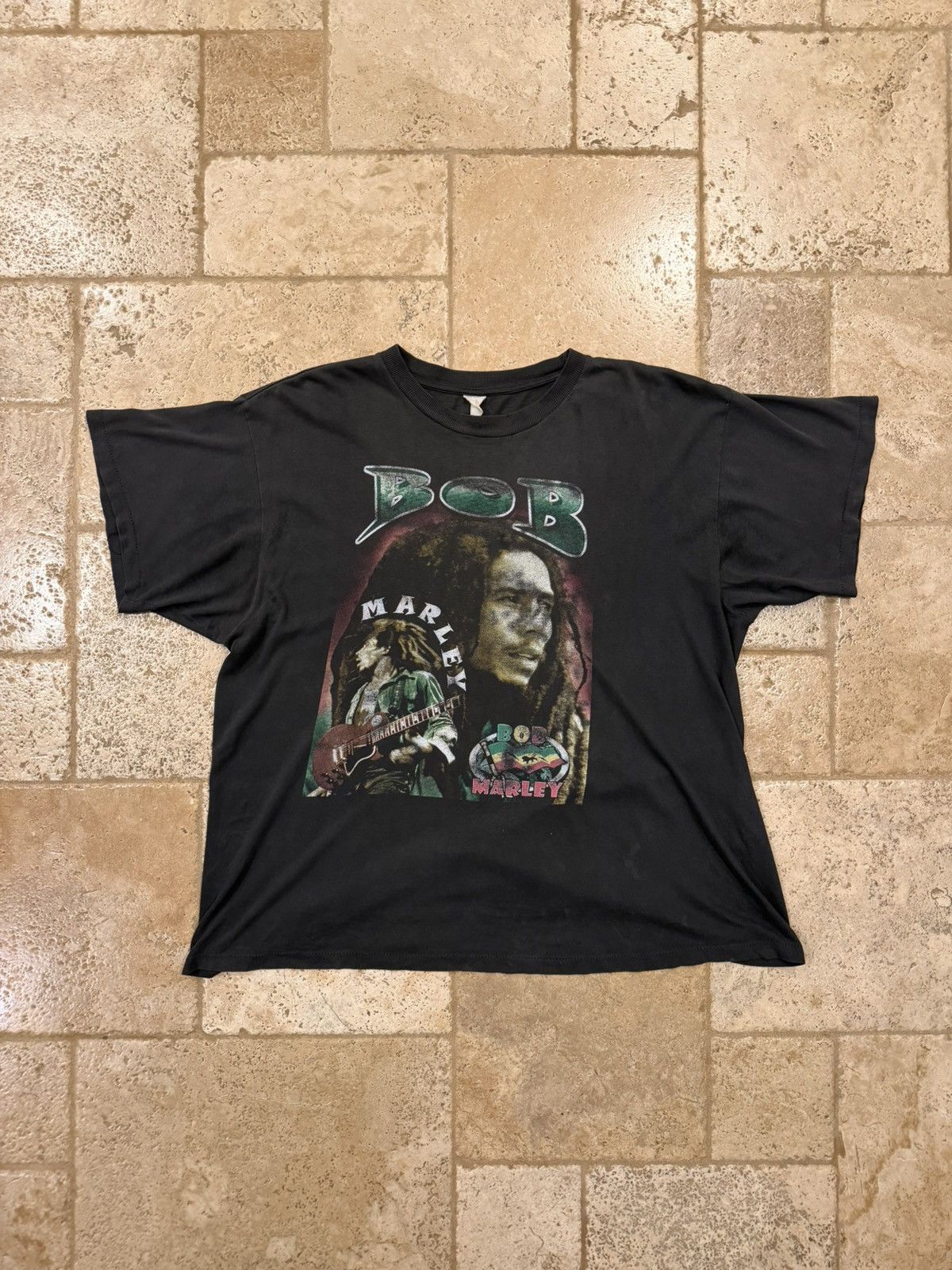 Vintage Vintage Bob Marley 90s One Love Memorial Faded T-Shirt Size US XXL / EU 58 / 5 - 4 Thumbnail