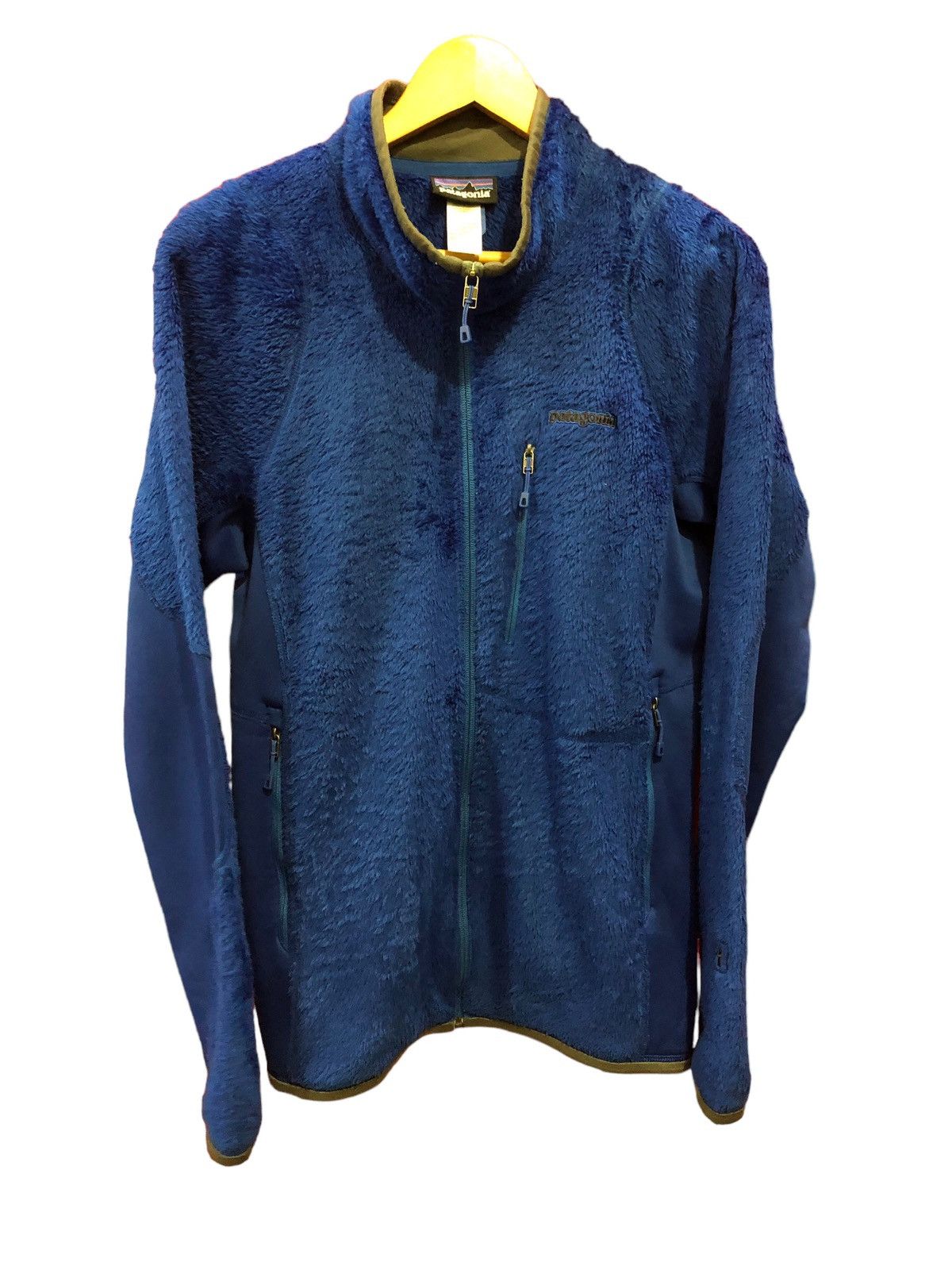 image of Patagonia R2 Men’S Fleece Jacket in Blue, Men's (Size Large)