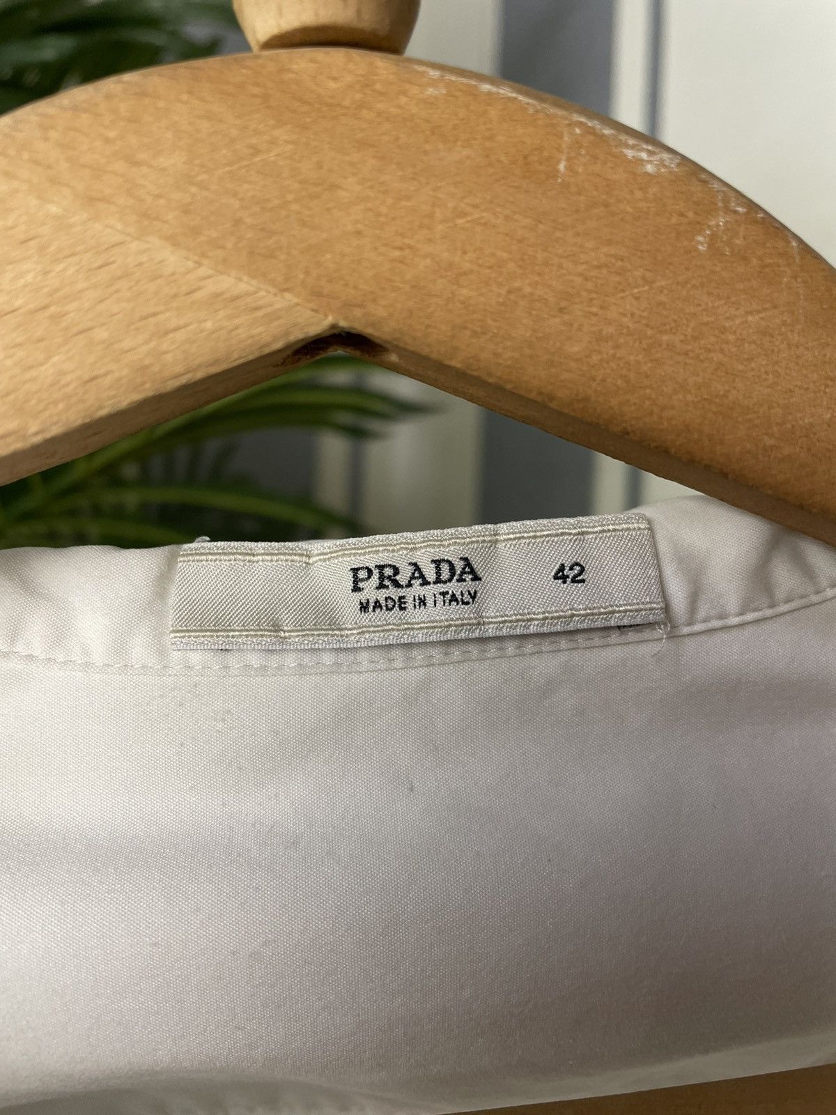Prada Prada Women’s Button Up Long Sleeve Shirt Size 42 Size M / US 6-8 / IT 42-44 - 4 Thumbnail