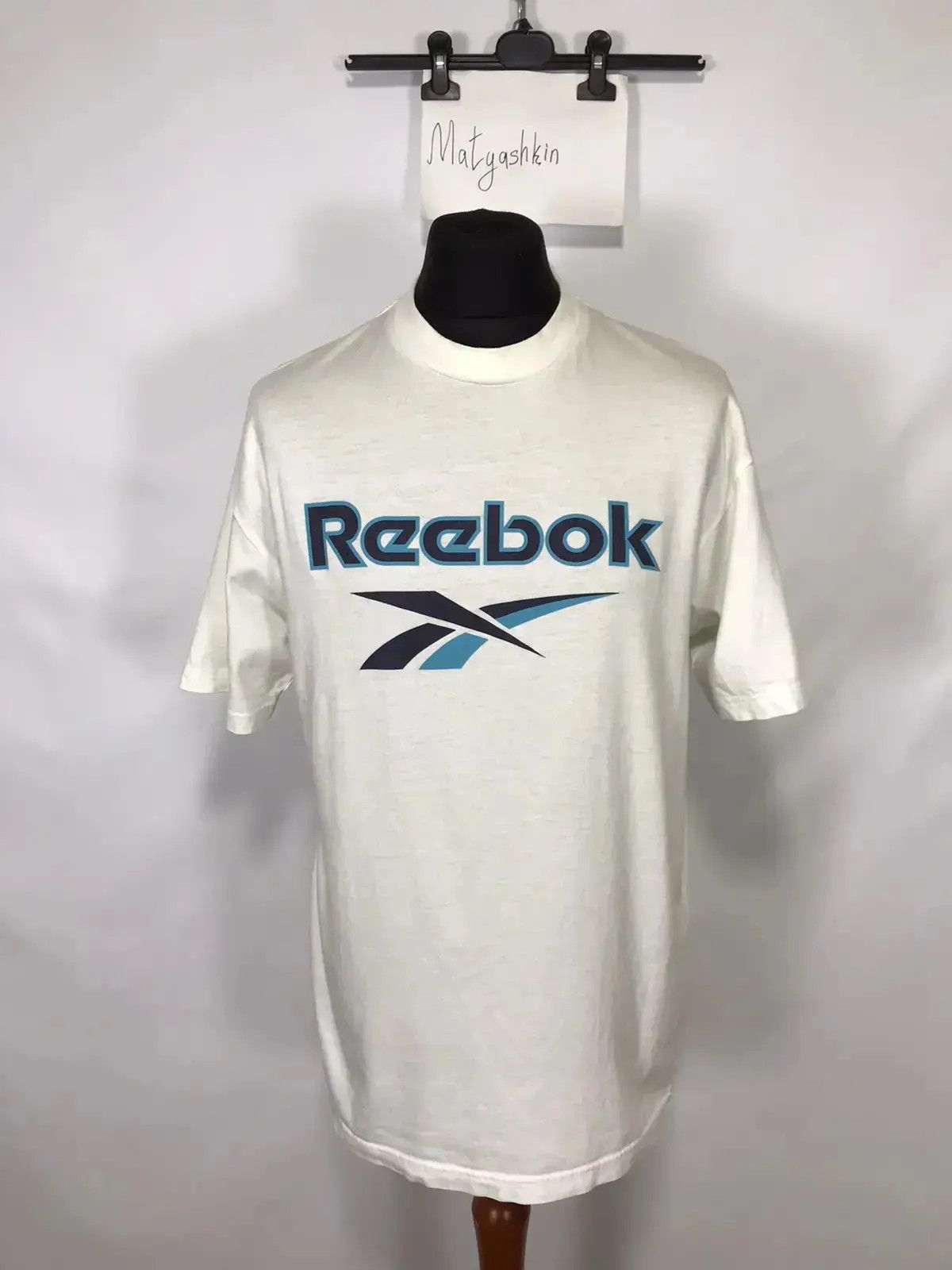 Reebok × Vintage Vintage Reebok essentials big logo t-shirt size L Size US L / EU 52-54 / 3 - 1 Thumbnail