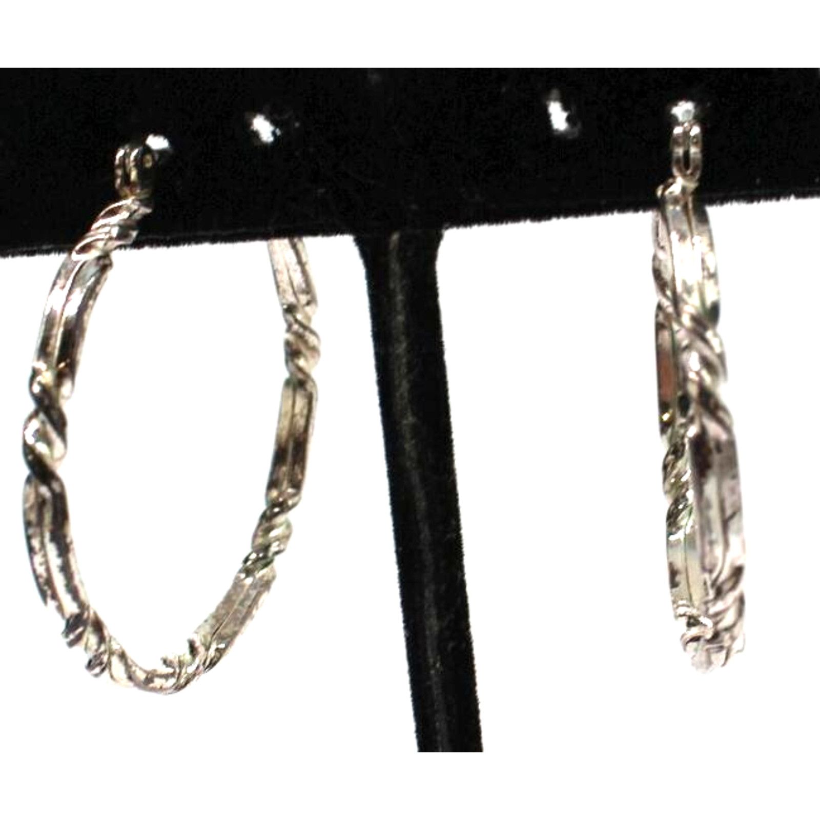 Other Classic Silver Tone Hoop Earrings •1.25" •Etched •Lever Back Size ONE SIZE - 3 Thumbnail