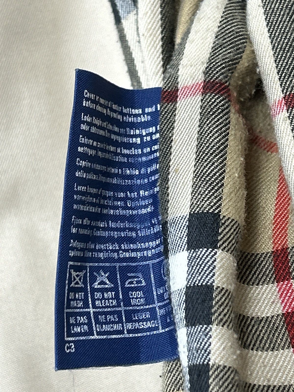 Burberry Burberrys 90s Double-row Coat Size US L / EU 52-54 / 3 - 11 Thumbnail