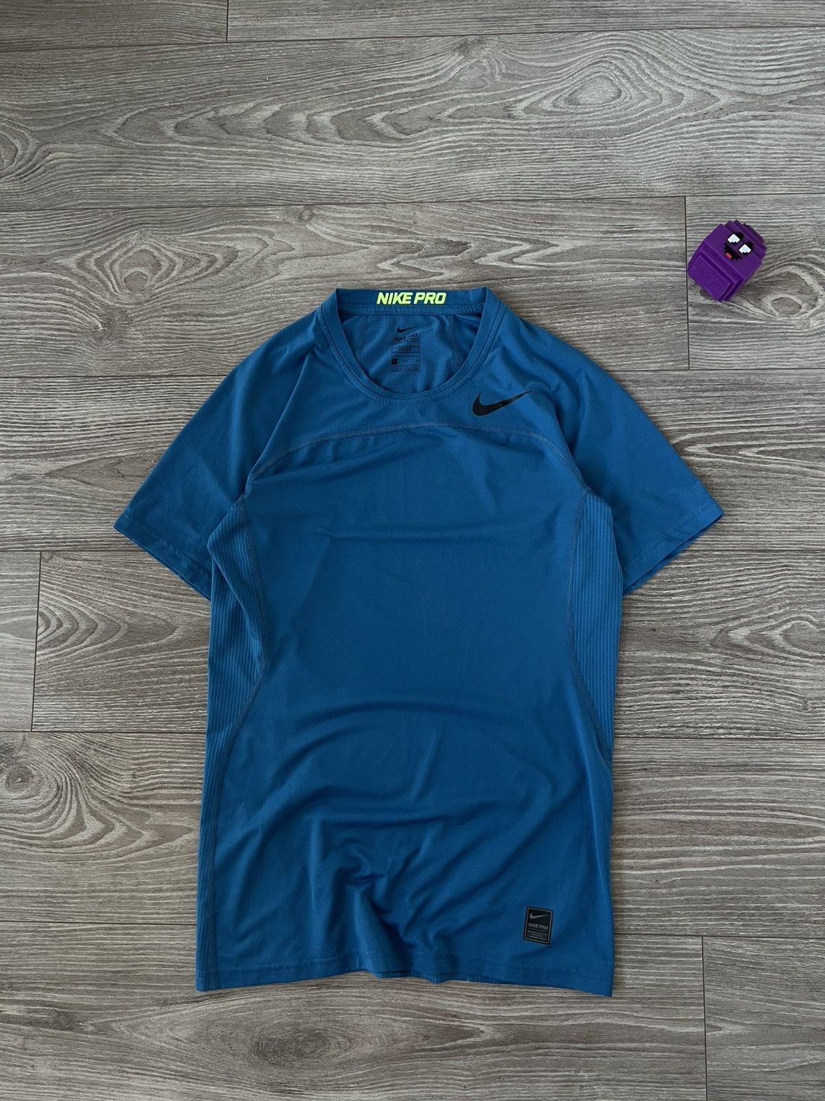 Nike ‼️Nike Pro Combat Hypercool Pitted Onyx Tyle Gym T-Shirt‼️ Size US S / EU 44-46 / 1 - 1 Thumbnail