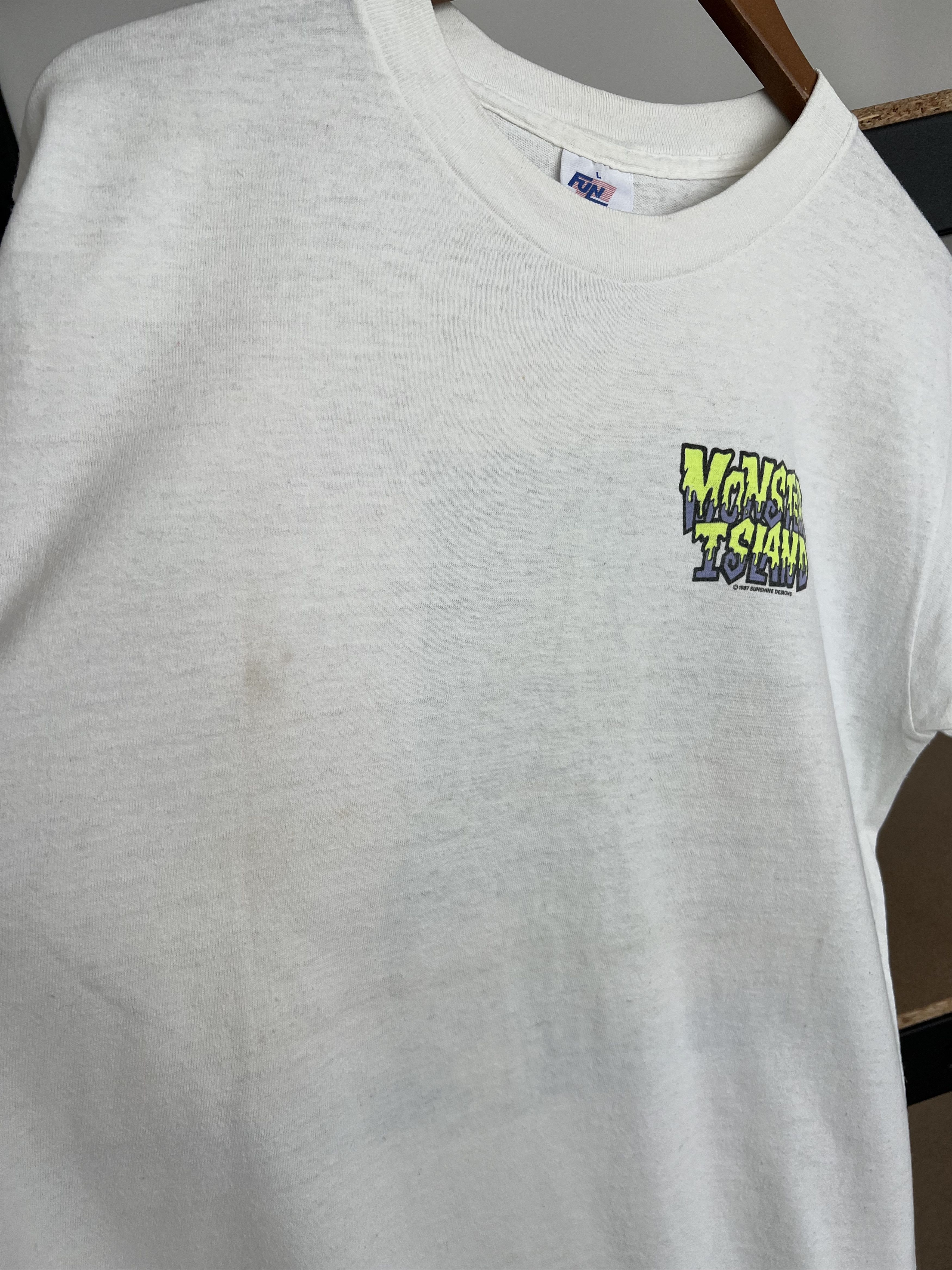 Vintage Vintage 1987 Monster Island Sunshine Designs Surf T-shirt Size US L / EU 52-54 / 3 - 9 Thumbnail