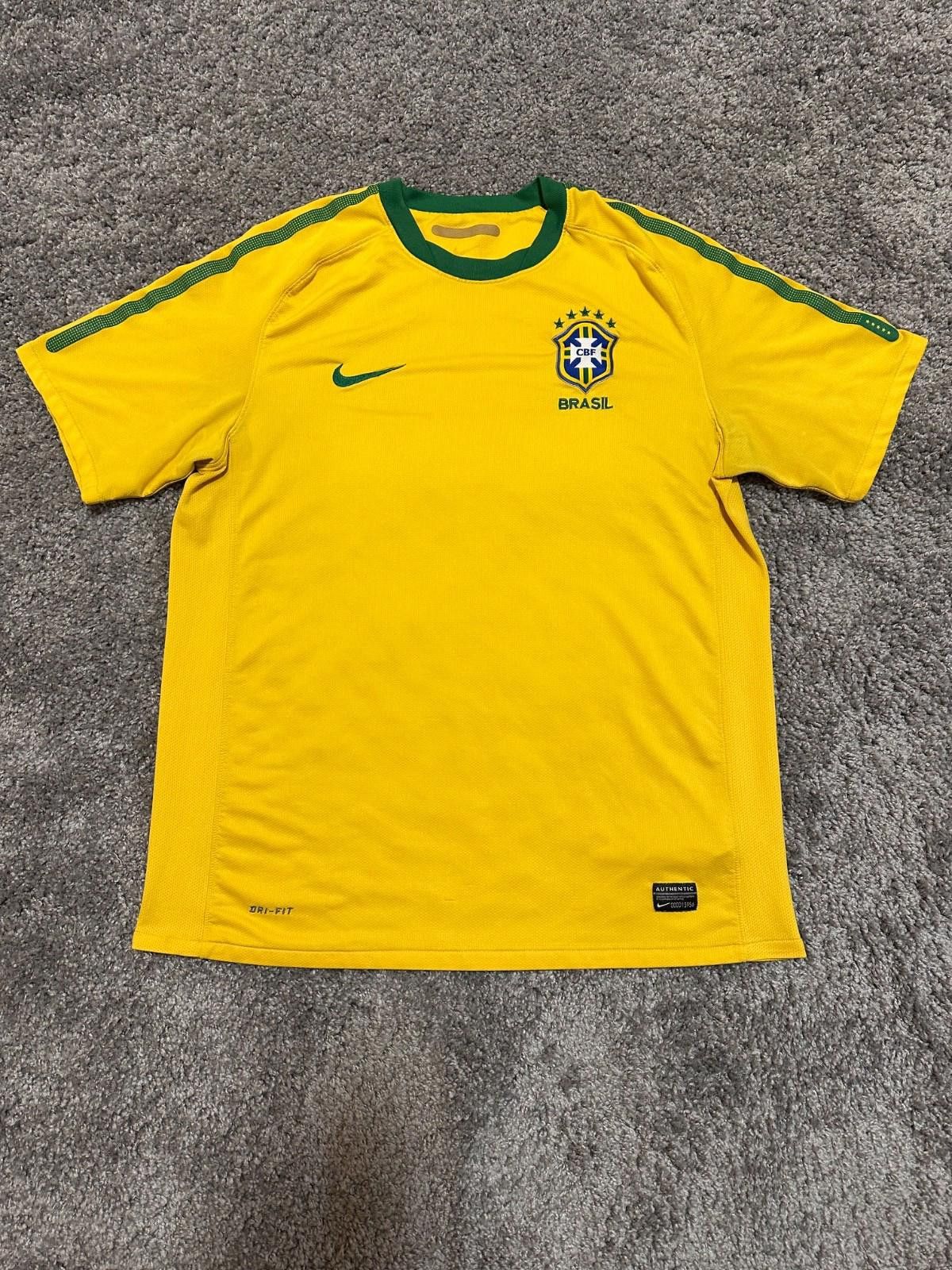 Nike Brazil 2010/11 Football Shirt Soccer Jersey Sz L