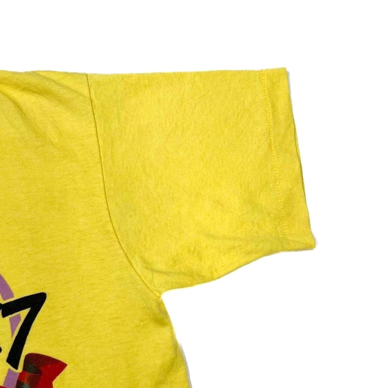 Vintage VINTAGE Screen Stars Run With The Best Davenport, Iowa Single Stitch T-Shirt Small Yellow Mens Shirt XS? Size US S / EU 44-46 / 1 - 5 Thumbnail
