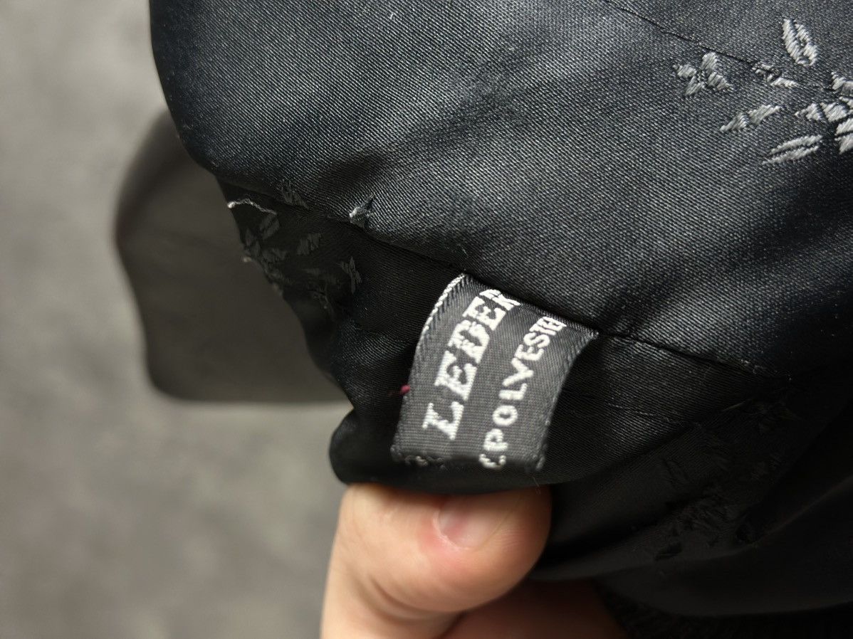 Leather Leather bomber jacket with RIRI zipper and perfect boxy cut Size US L / EU 52-54 / 3 - 8 Thumbnail