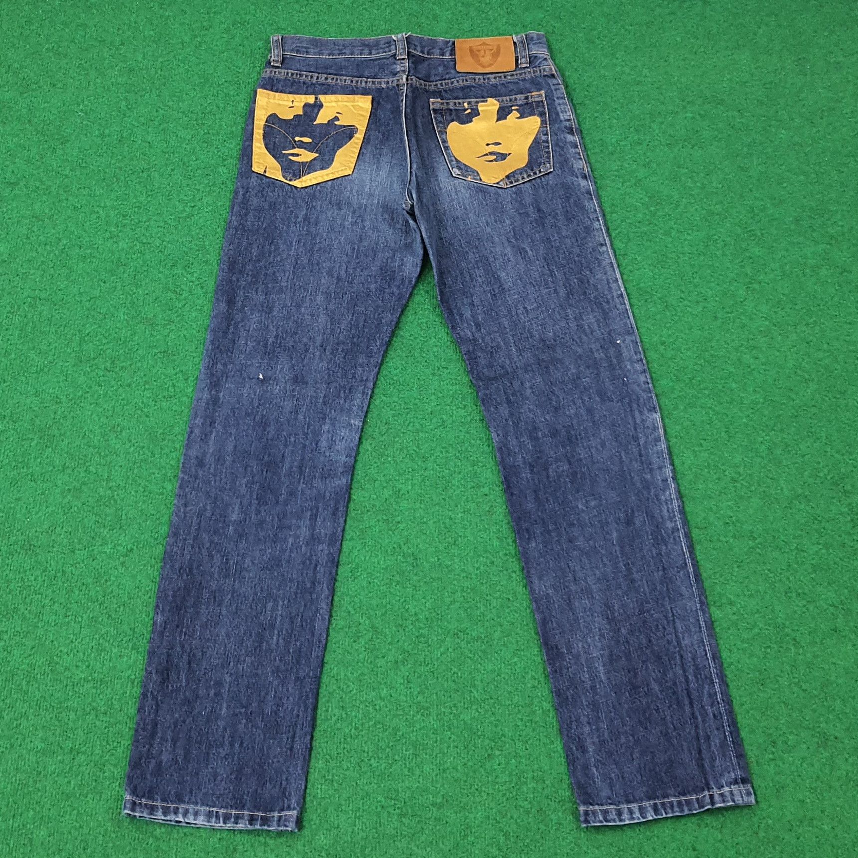 Hysteric Glamour Vintage Hysteric Raiders Japan Custom Logo Jeans C265N34 Size 27" / US 4 / IT 40 - 1 Thumbnail