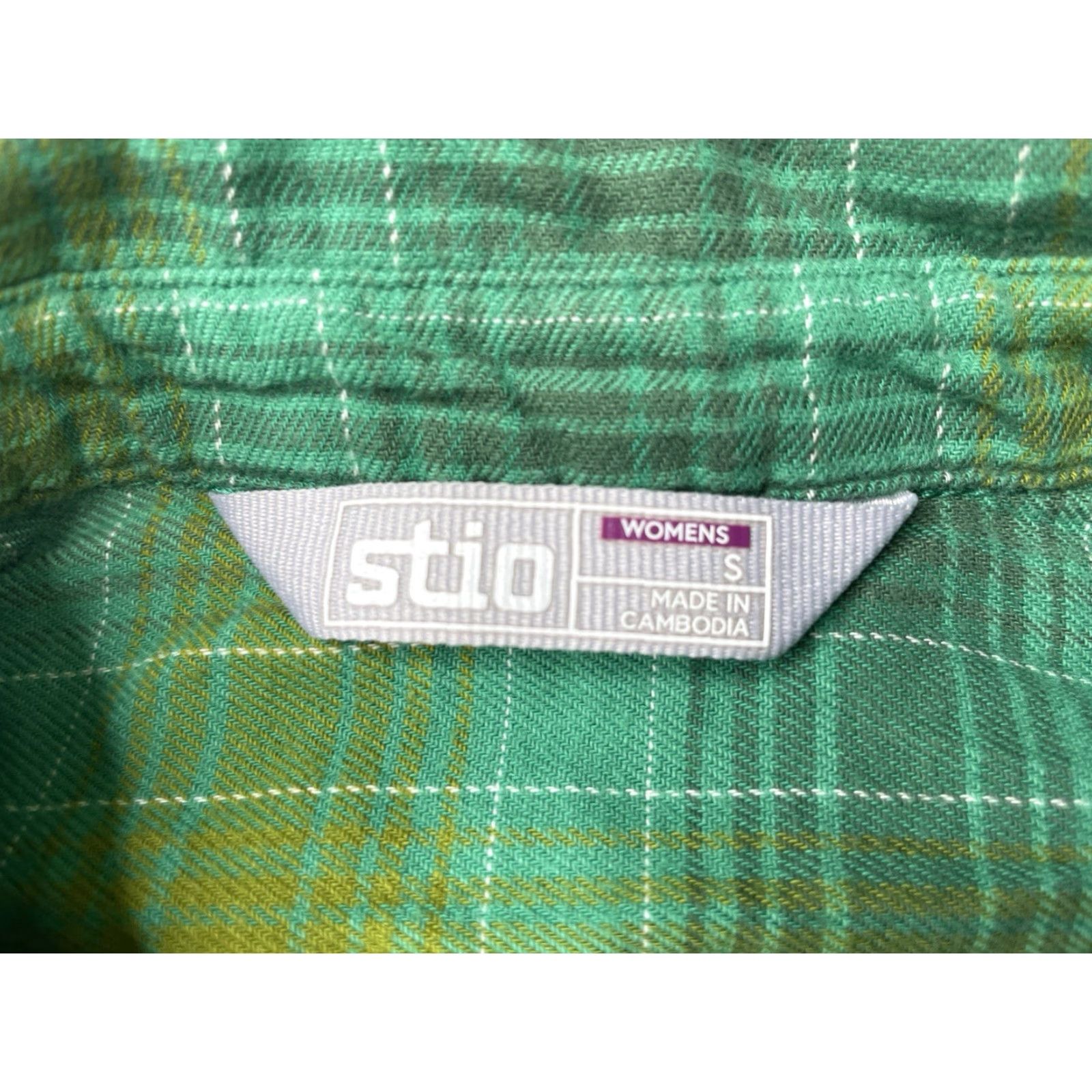 Vintage Stio Shirt Womens Small Long Sleeve Button Up Green Plaid Cotton Flannel Size S / US 4 / IT 40 - 3 Thumbnail