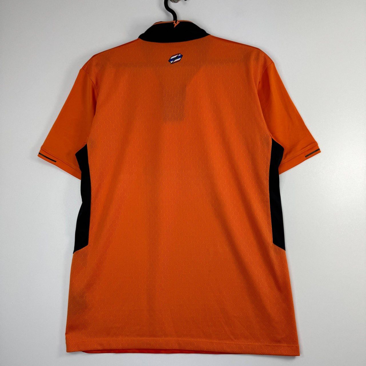 Other Buriram United FC Away Football Shirt Orange Black Ari M Size US M / EU 48-50 / 2 - 6 Thumbnail