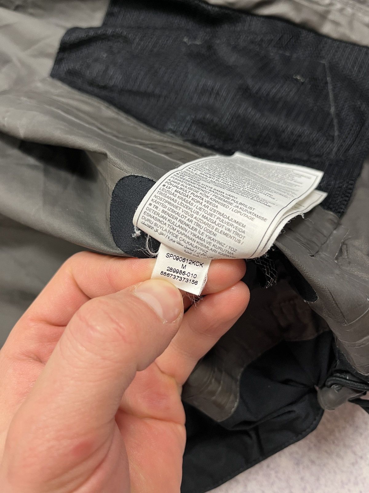 Goretex × Nike ACG Nike ACG Gore Tex Women’s Waterproof Jacket Outdoor Rare Size M / US 6-8 / IT 42-44 - 18 Thumbnail