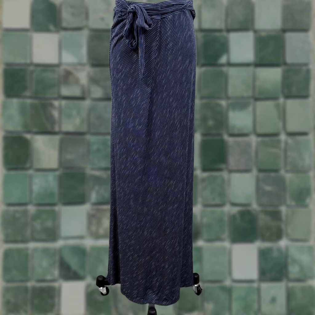 Nautica Westport Skirt Maxi Women L Navy Blue Pinstripe Wrap Tie Jersey Stretch Casual Travel Nautical Size L / US 10 / IT 46 - 1 Thumbnail