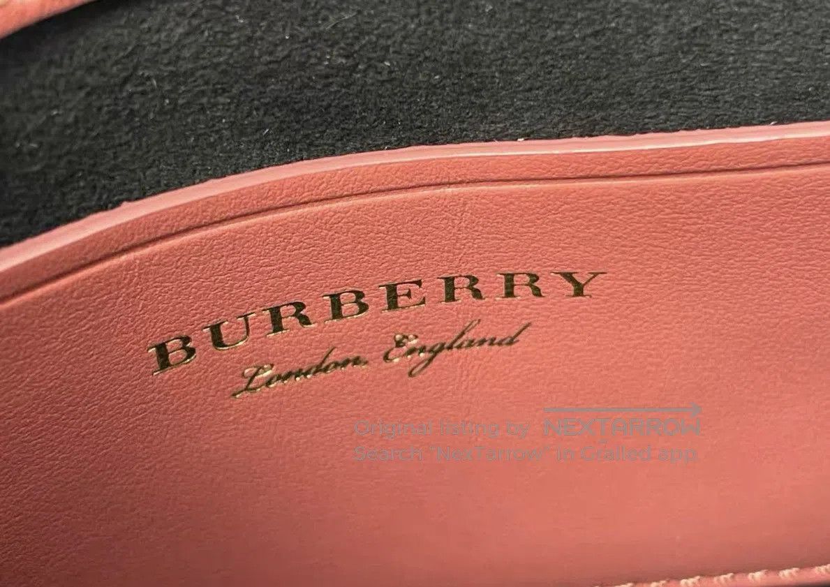 Burberry Pink Structured Handbag with Gold Hardware. Size ONE SIZE - 5 Thumbnail