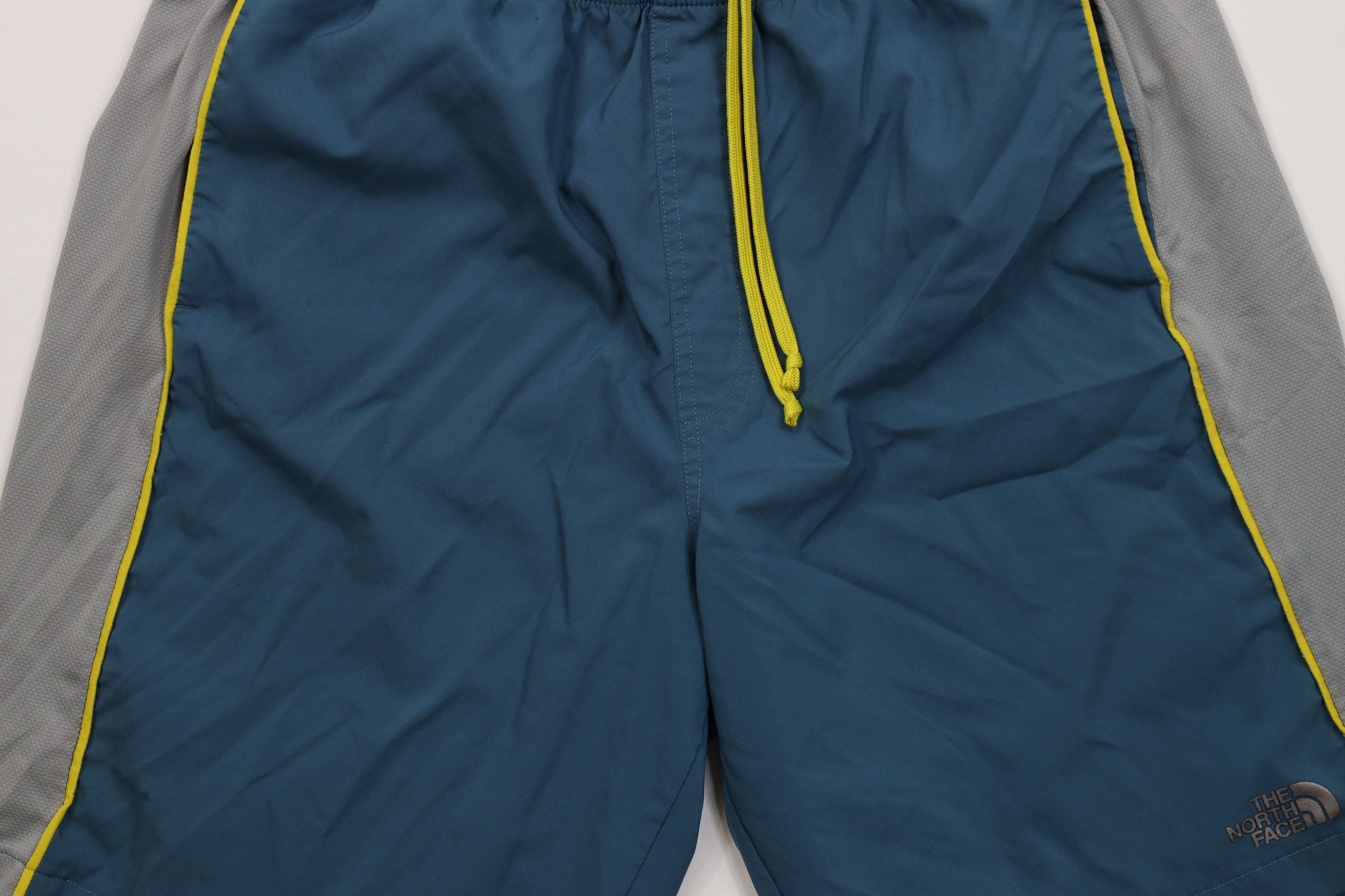 The North Face The North Face Spell Out Running Jogging Shorts Blue Size US 32 / EU 48 - 3 Thumbnail