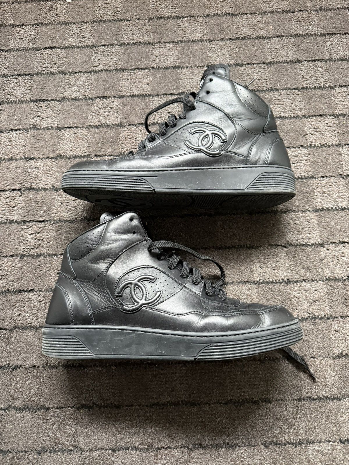 Chanel chanel hightop sneakers Size US 9 / EU 42 - 1 Thumbnail