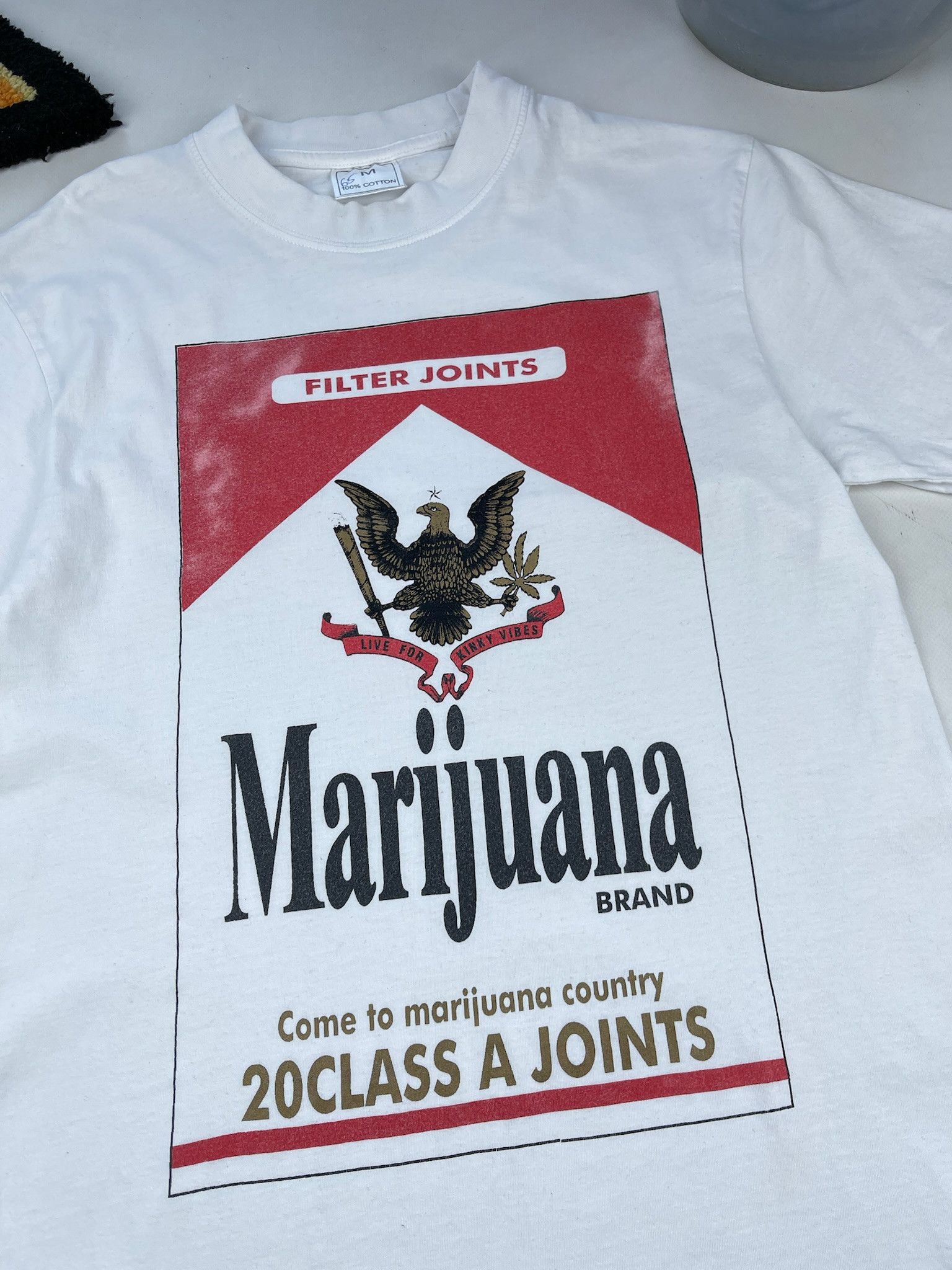 Vintage Vintage Marijuana T-shirt cannabis like Marlboro Distressed Size US M / EU 48-50 / 2 - 2 Thumbnail