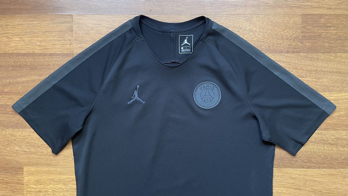 Nike × Vintage PSG NIKE 2018/2019 FOOTBALL SOCCER TRAINING JERSEY Size US L / EU 52-54 / 3 - 2 Thumbnail