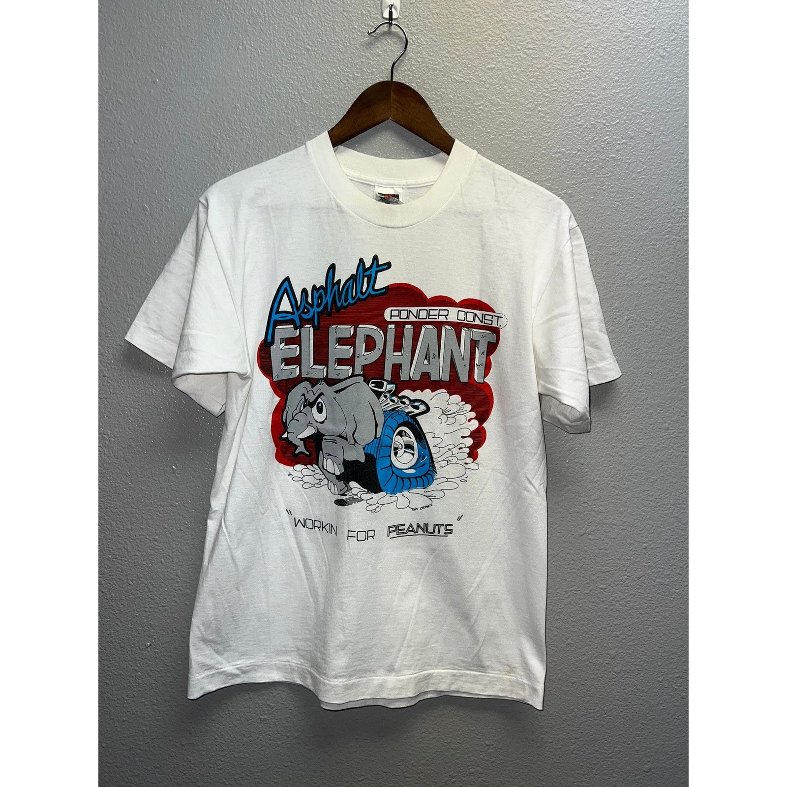 Fruit Of The Loom Vintage Elephant Shirt Asphalt Construction Animal Tee 90s M Size US M / EU 48-50 / 2 - 1 Thumbnail