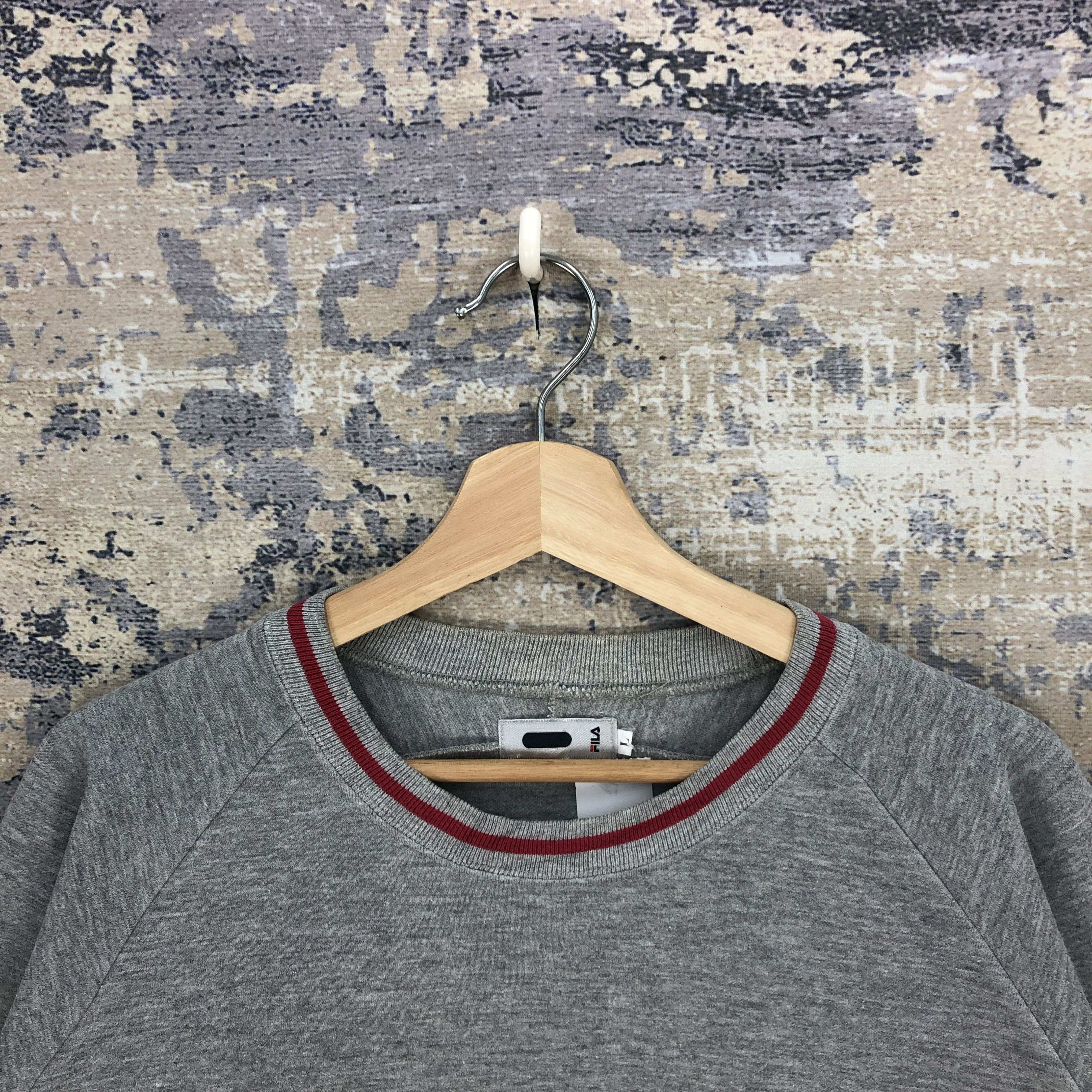 Fila Vintage Y2K Fila Grey Sweater Fila Skate Surfing Sweatshirt Size US L / EU 52-54 / 3 - 5 Thumbnail
