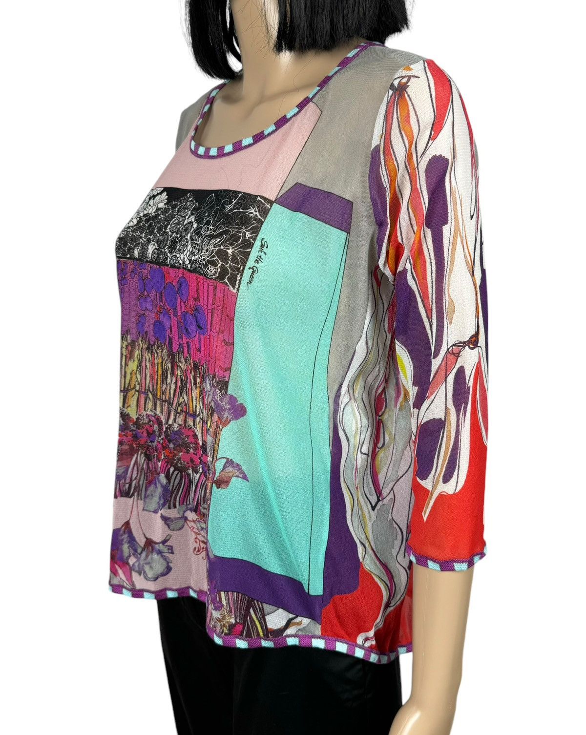Designer Save The Queen Printed Nylon Blouse Mesh Trim size S Size S / US 4 / IT 40 - 4 Thumbnail
