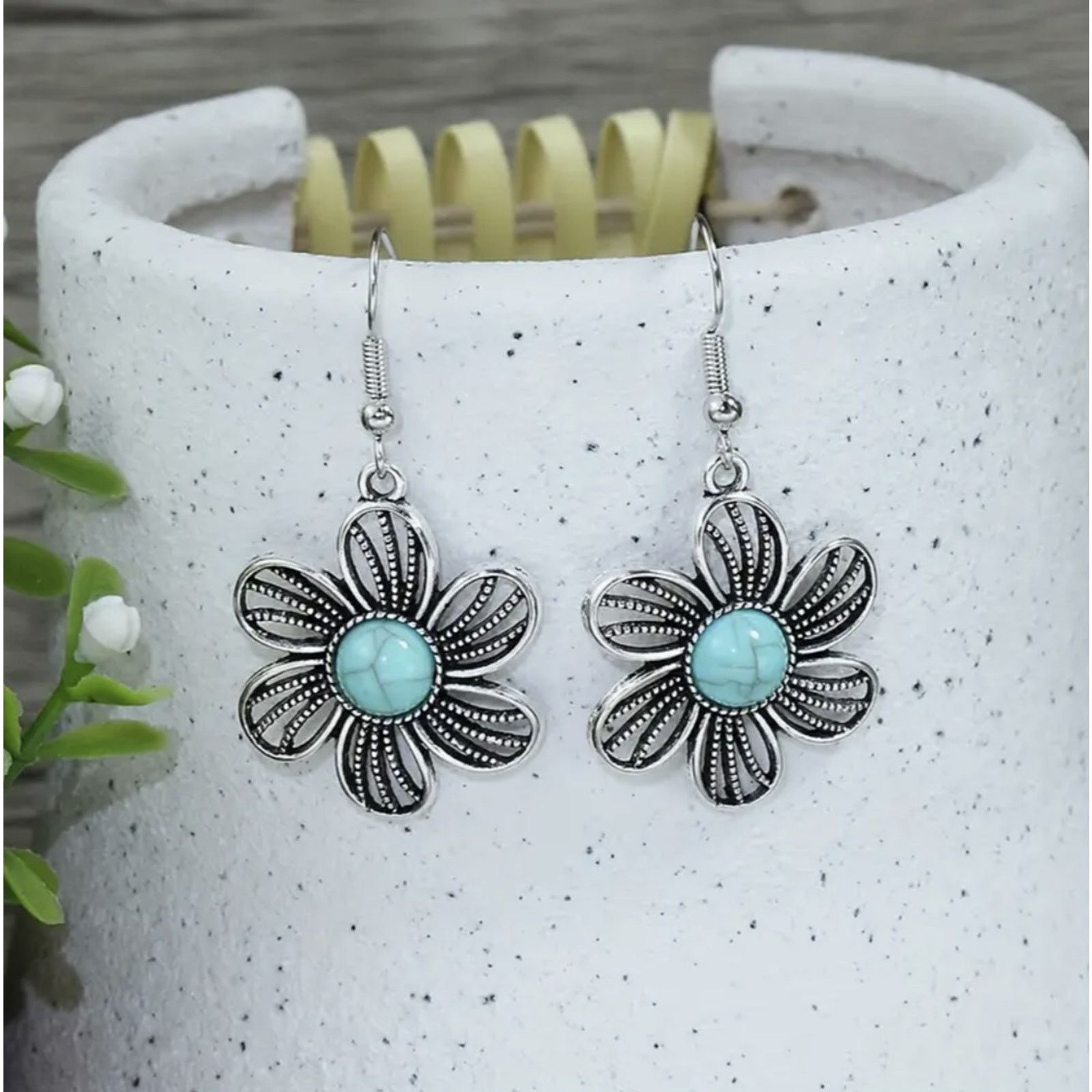 Other Tribal Boho Turquoise Flower Necklace & Earring Set Size ONE SIZE - 6 Thumbnail