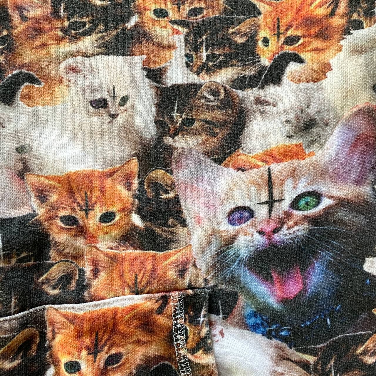 Vintage VINTAGE Y2K DEVIL SATAN CATS OVERPRINTED RARE HOODIE 115 Size US L / EU 52-54 / 3 - 2 Thumbnail