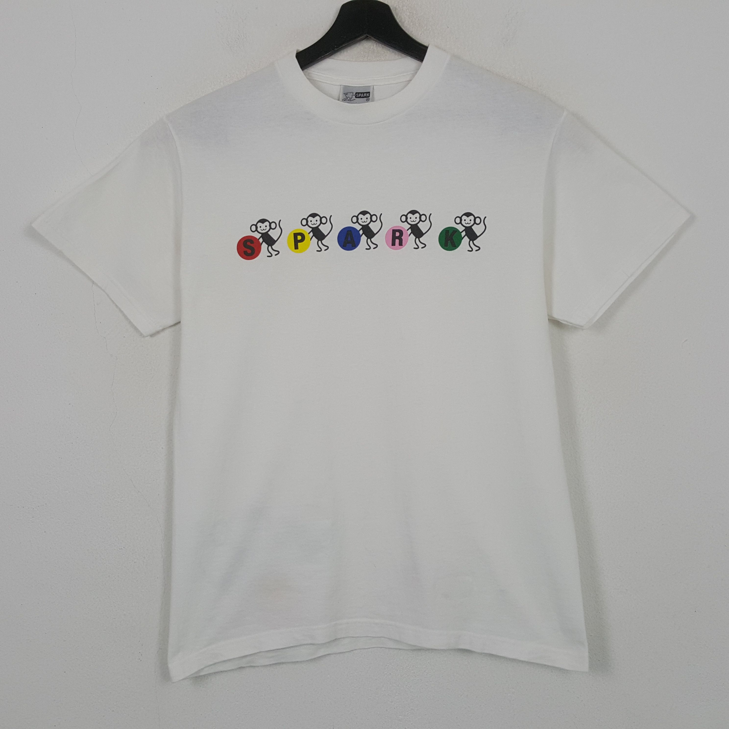 Vintage Spark Skateboard Streetwear Style Tshirt RR2 Size US M / EU 48-50 / 2 - 1 Thumbnail
