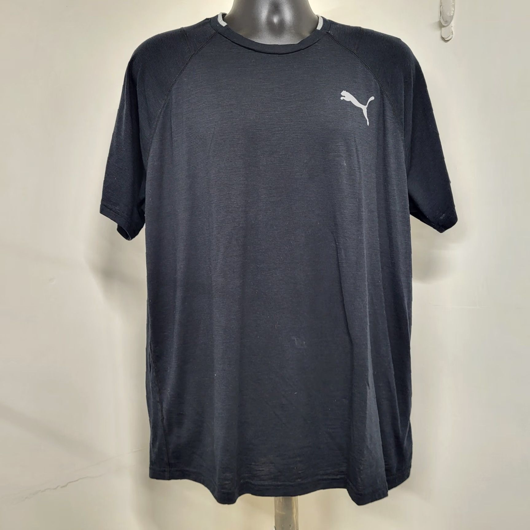 Puma PUMA Way 1 Tshirt Men's XL Black Short Sleeve Gray Cat Logo Workout Jogger Shirt Size US XL / EU 56 / 4 - 2 Thumbnail