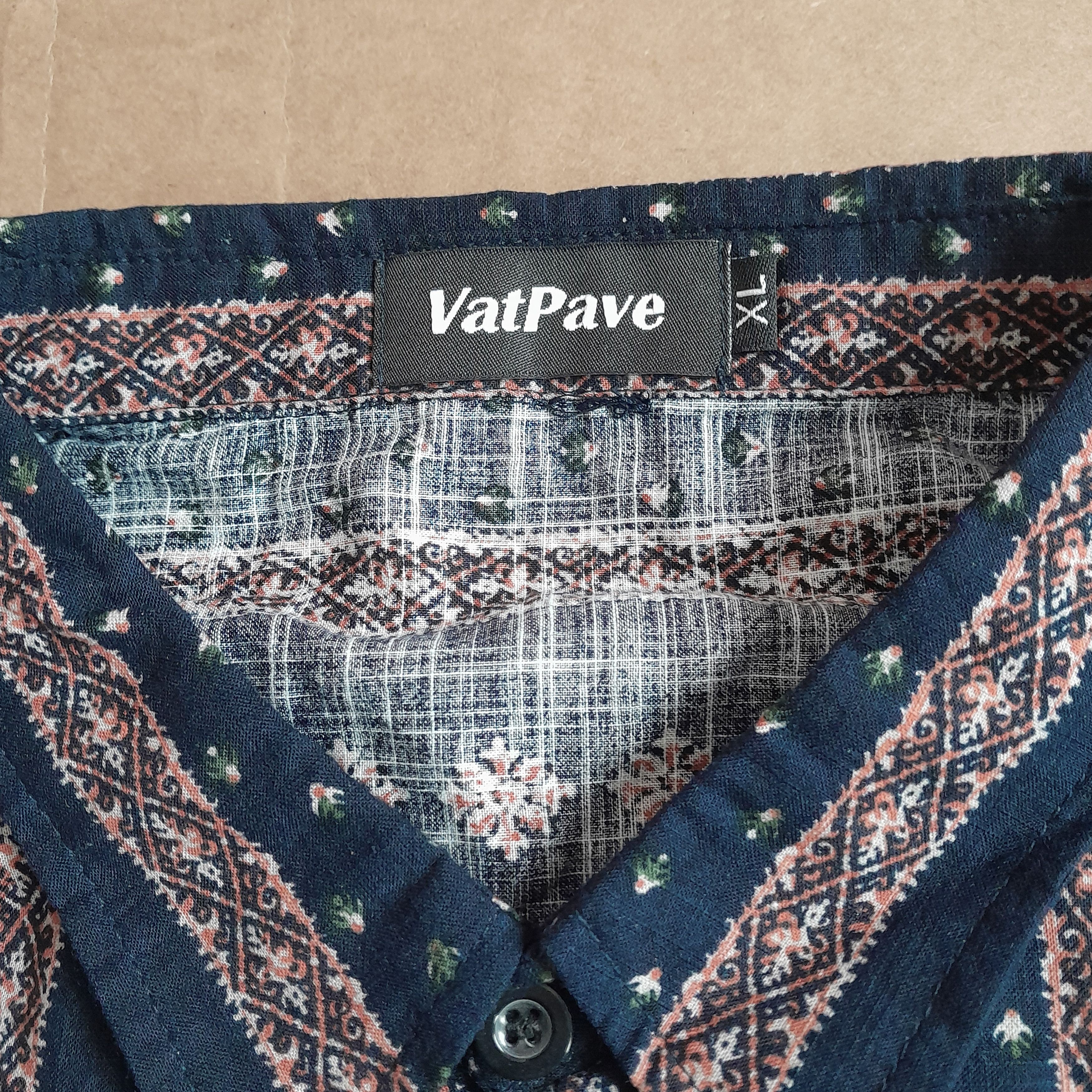Other Vat pave Men’s Extra Large Short Sleeve Shirt Size US XL / EU 56 / 4 - 2 Thumbnail